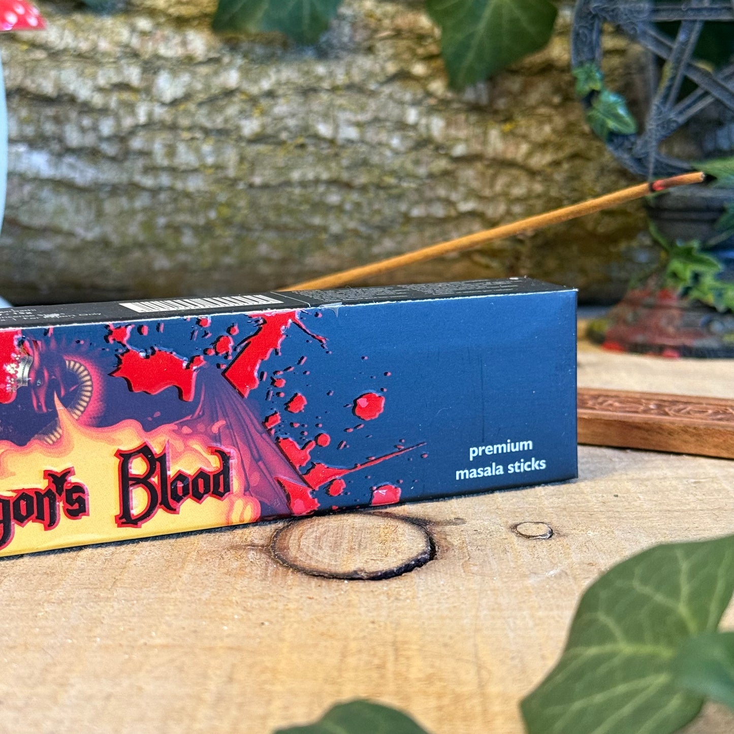 Experience the rich, mystical scent of Green Tree Dragon's Blood Incense Sticks, crafted from pure dragon’s blood resin, blended with cedarwood, sandalwood, and labdanum. This unique combination creates a deep, woody, and slightly sweet aroma, perfect for cleansing energy, meditation, and relaxation.
Hand-rolled using the traditional Masala method, these incense sticks burn slowly and evenly, filling your space with a long-lasting, intense fragrance. Whether used for spiritual rituals, aromatherapy, or sim