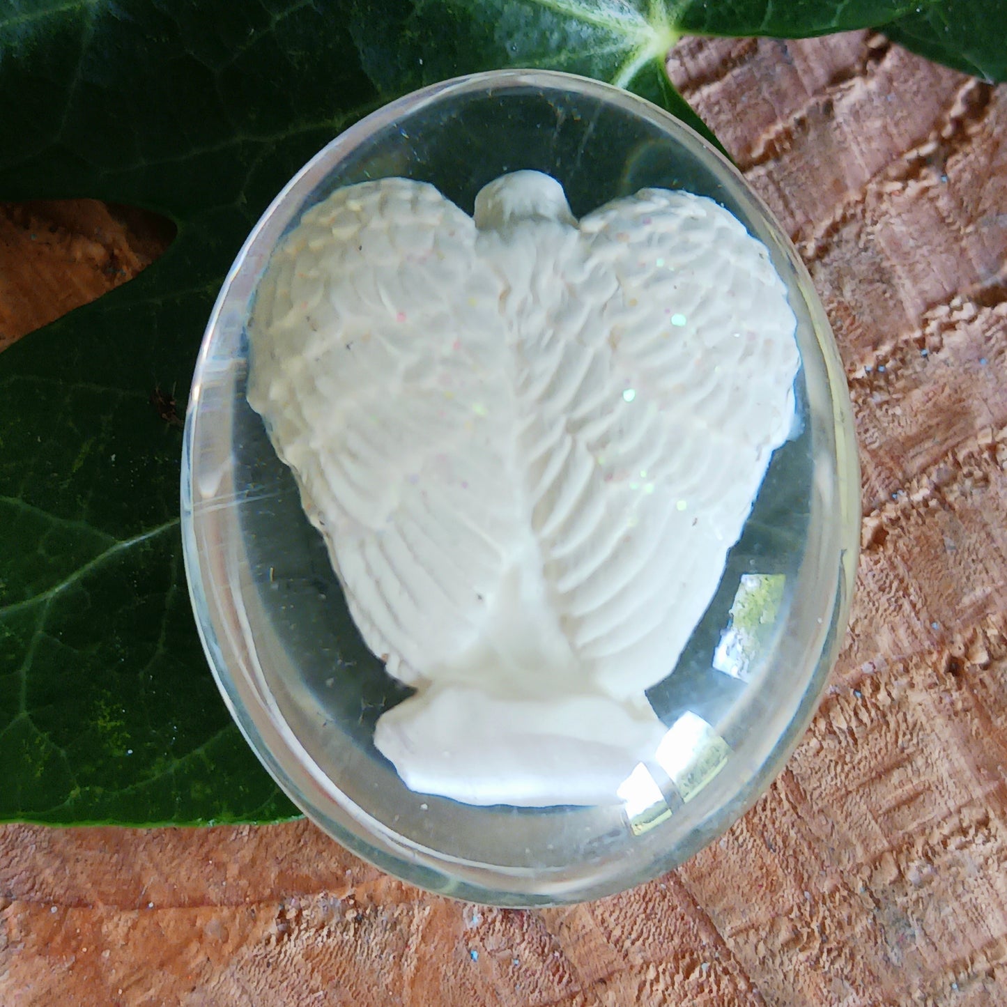 Carry this stone in your pocket or purse to use as a worry stone. As you hold this stone in your hand, imagine the Angel's calm presence surrounding you. Imagine yourself letting go of hurts or worries.