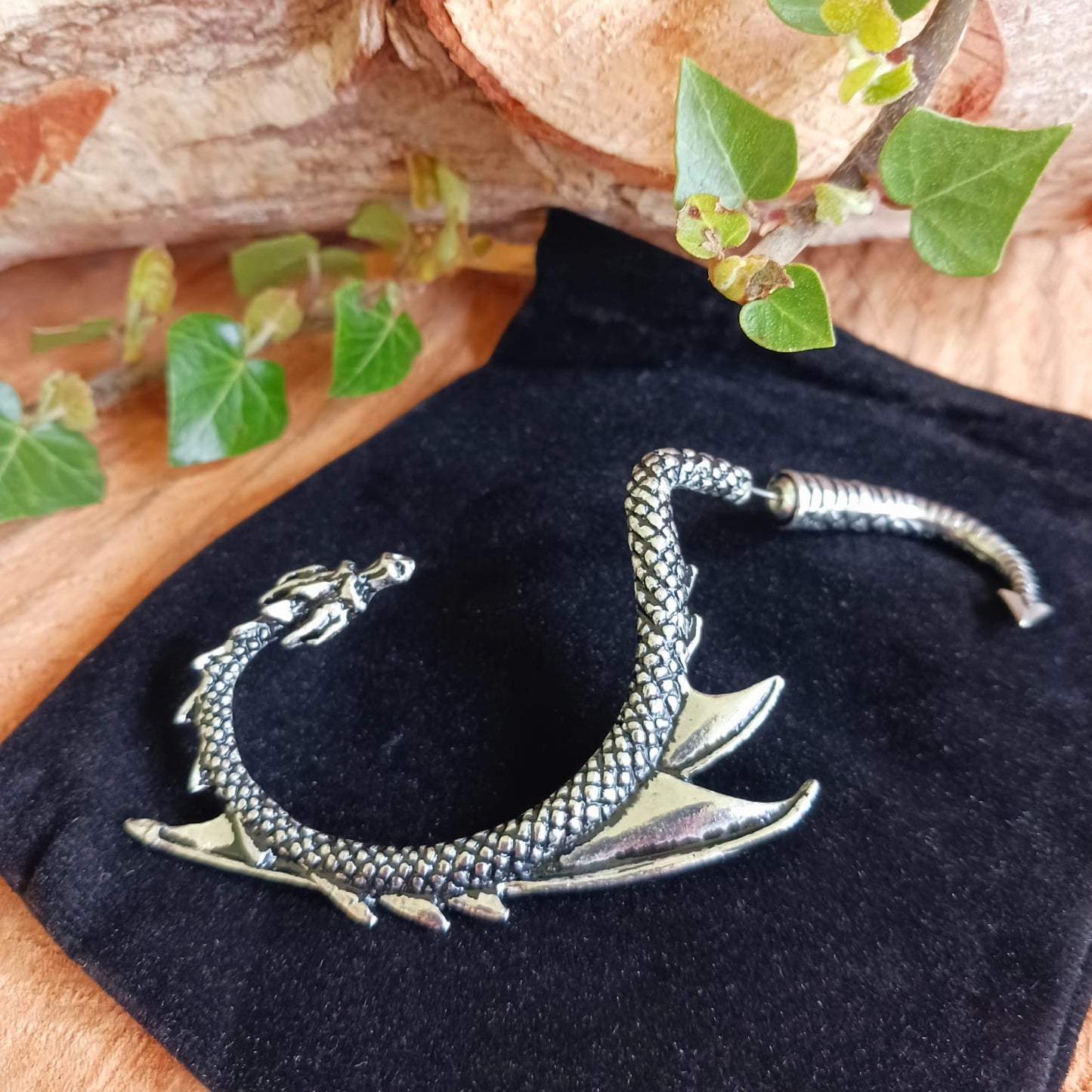 The Dragon's Lure Ear cuff Alchemy Ear Cuff Dragon