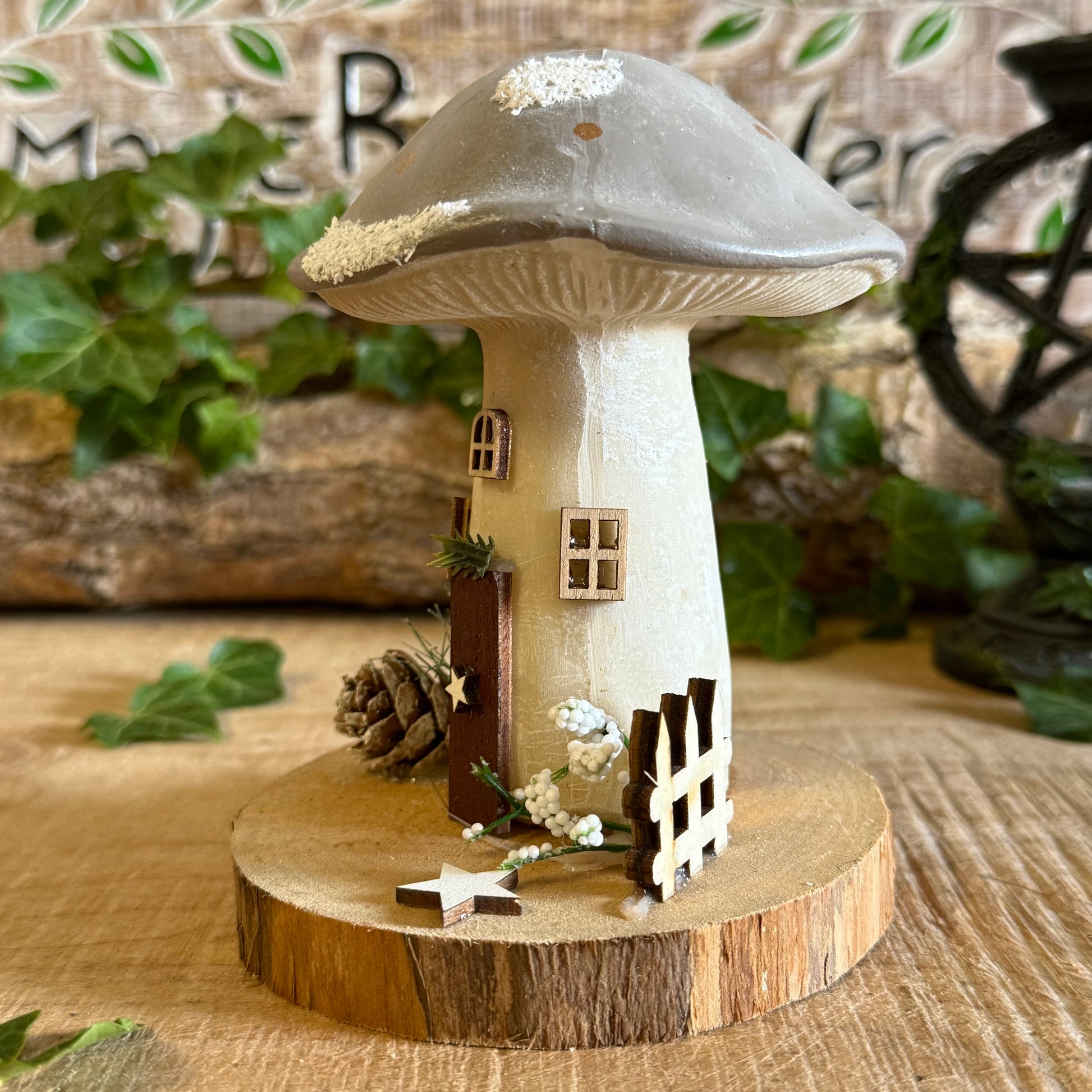 Bring a sprinkle of festive woodland magic into your home with our Folk Art Xmas Mushroom Toadstool (Medium). Hand painted in joyful Christmas colours, each toadstool is adorned with delicate folk art patterns inspired by the warmth and wonder of winter forests.