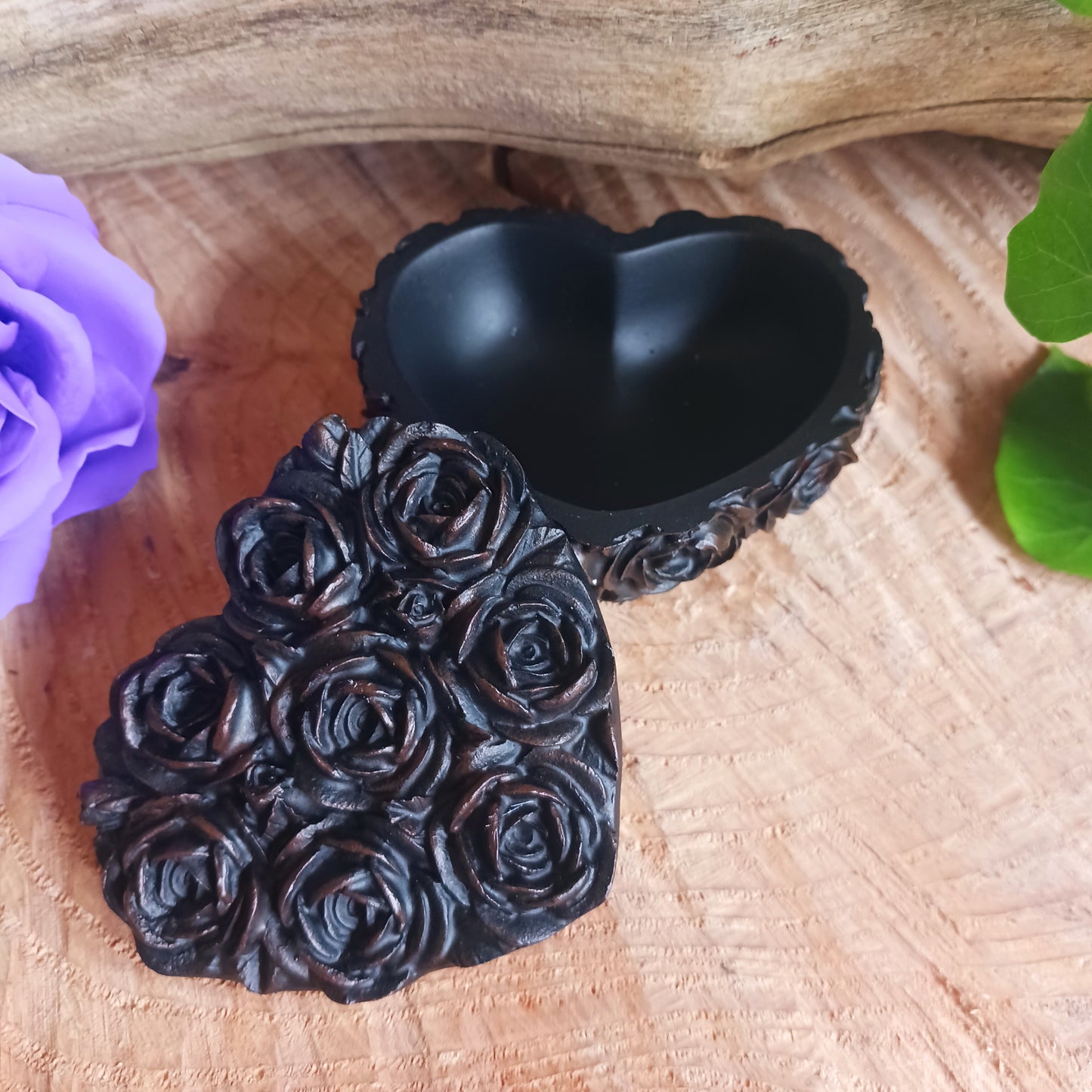 Rose Heart Box - Black