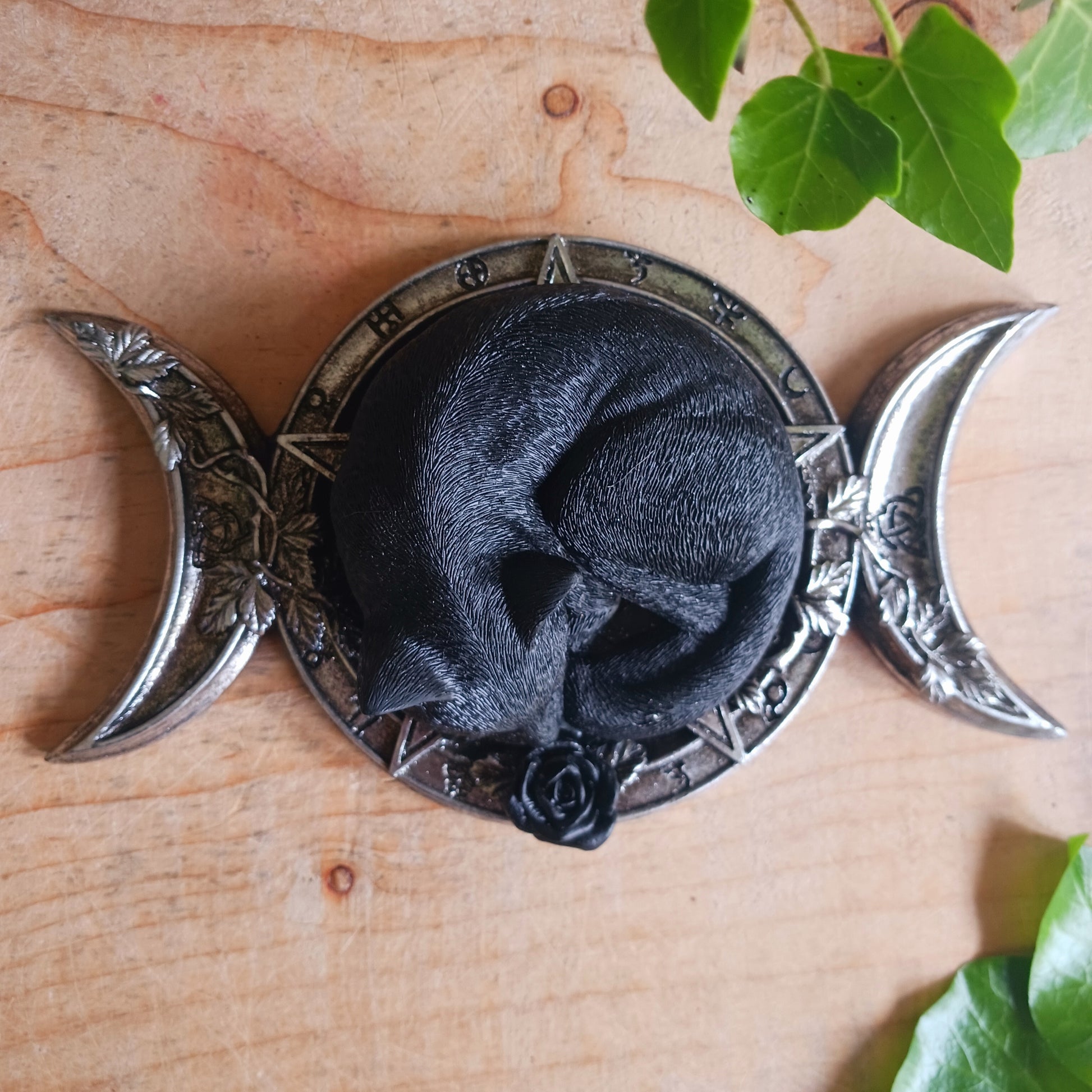 Witches Familiar Ornament | Alchemy Gifts cats