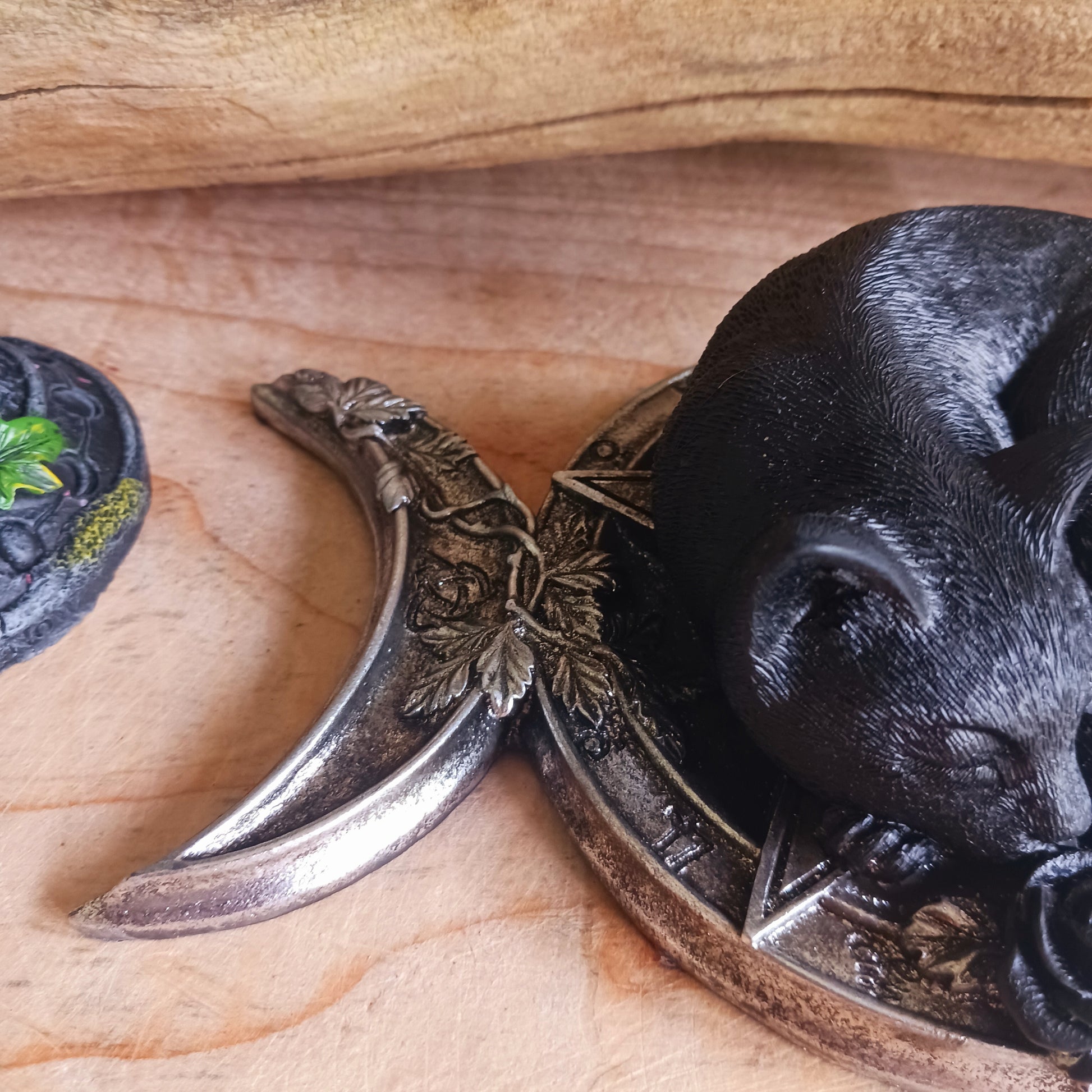 Witches Familiar Ornament | Alchemy Gifts cats