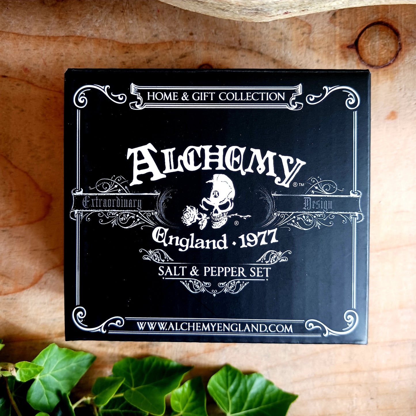 S & P: Salt & Pepper Set Alchemy Gothic Gifts