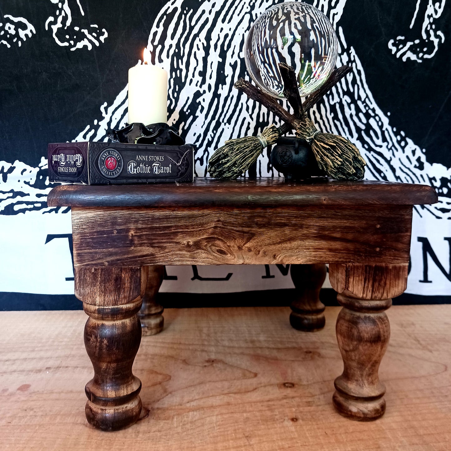 Triple Moon Altar Table with Border