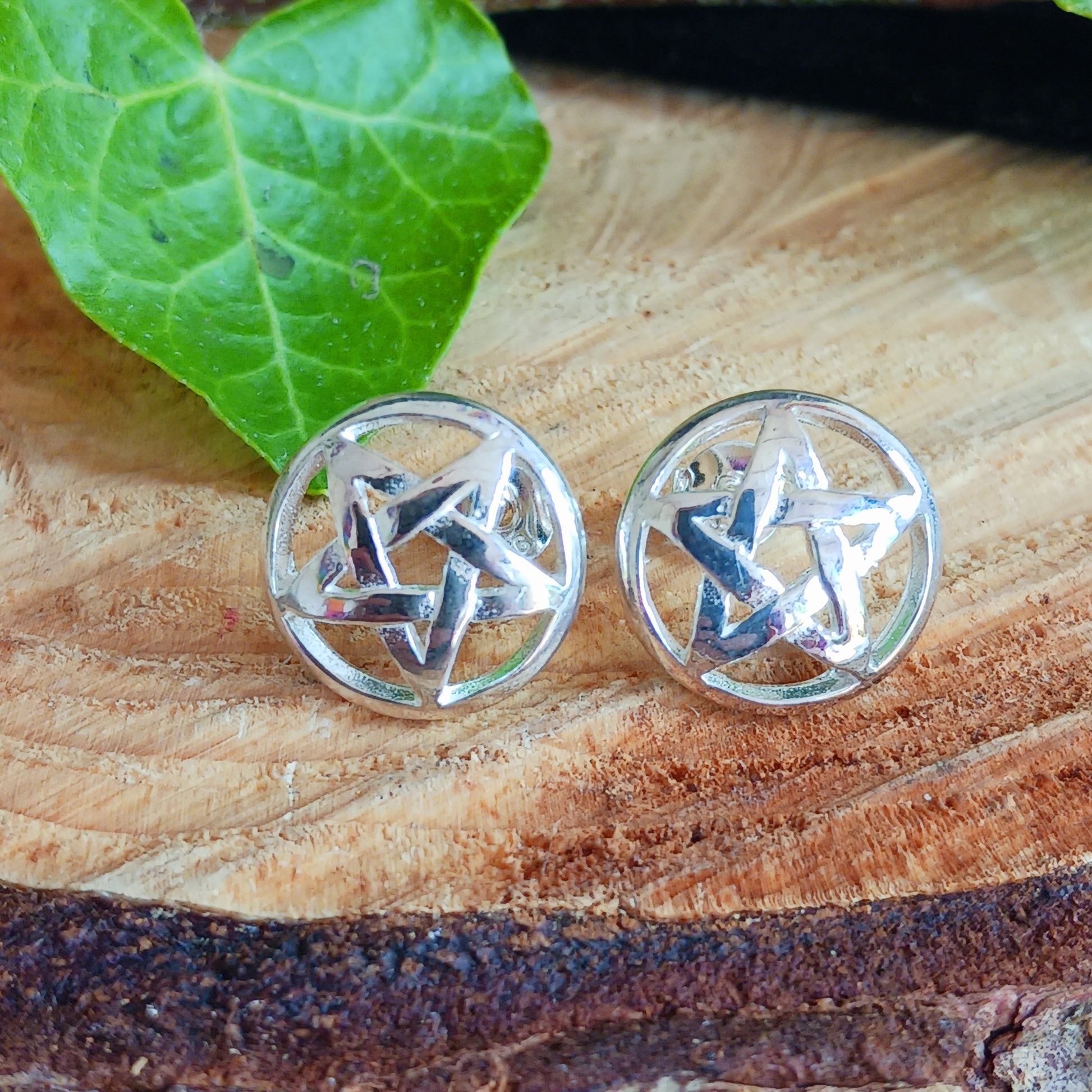 These are beautifully made bold Pentagram studs in solid sterling silver.  Perfect for folk magic. The pentagram has represented many things in it’s long history, the joining of the five elements, the five wounds of Christ, the form of man, the horns of the Goat Lord. It’s perfect for many people for many reasons.  These can be charmed for many purposes in folk magic, but also they’re just stunning pieces of jewellery.&nbsp; You can really stand out from the crowd with this stunning studs.&nbsp;