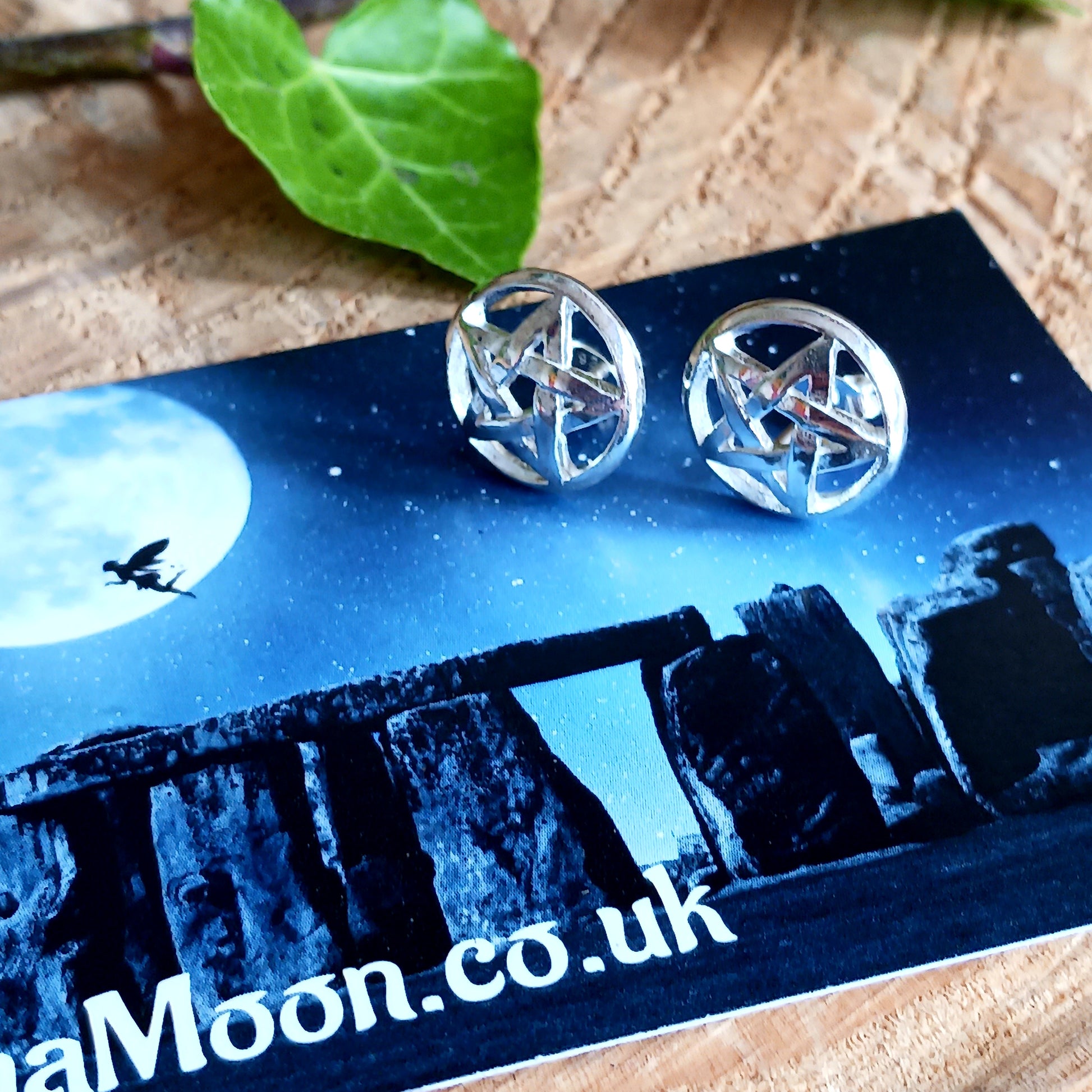 These are beautifully made bold Pentagram studs in solid sterling silver.  Perfect for folk magic. The pentagram has represented many things in it’s long history, the joining of the five elements, the five wounds of Christ, the form of man, the horns of the Goat Lord. It’s perfect for many people for many reasons.  These can be charmed for many purposes in folk magic, but also they’re just stunning pieces of jewellery.&nbsp; You can really stand out from the crowd with this stunning studs.&nbsp;