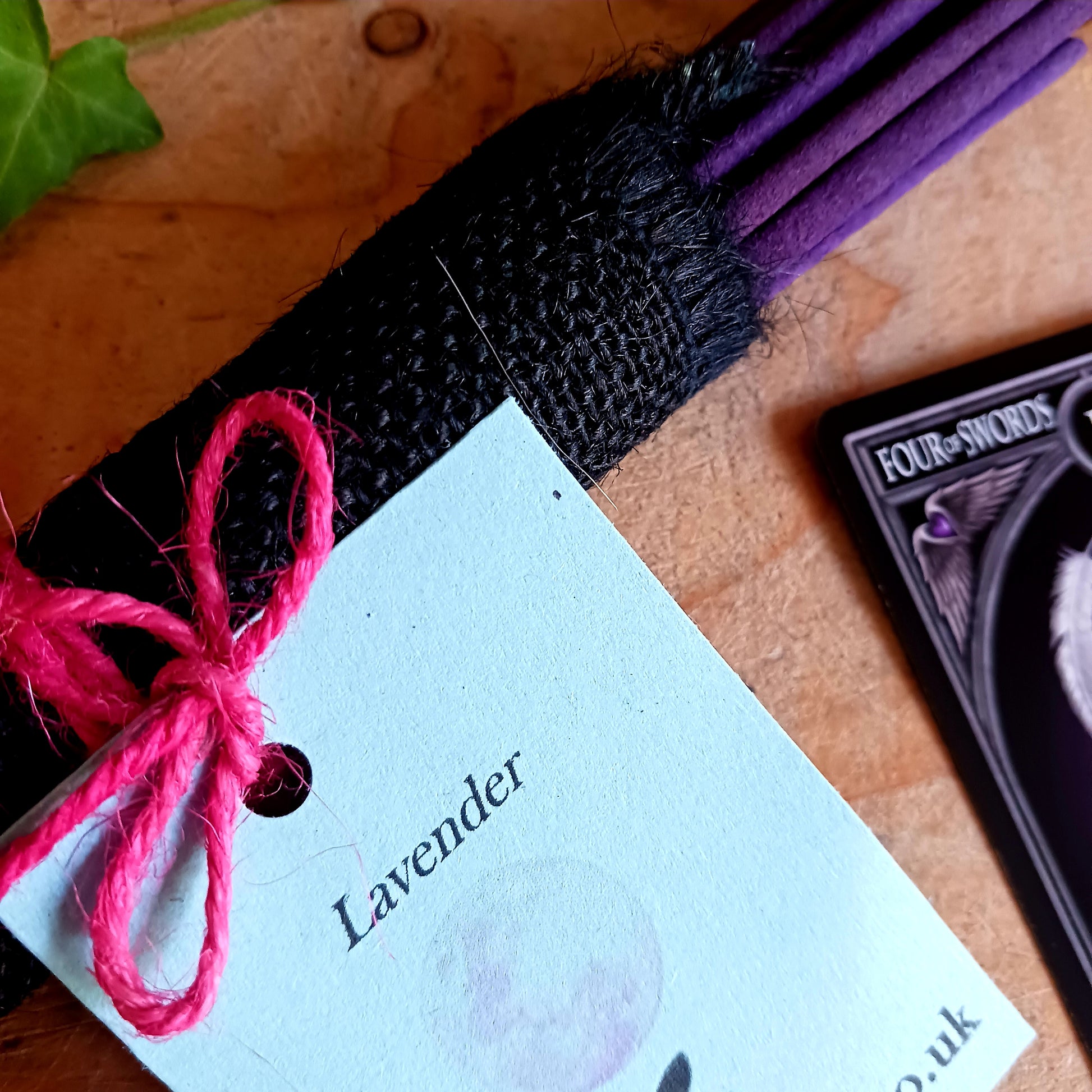 Handmade Indian Incense Sticks | 25 Sticks Lavender