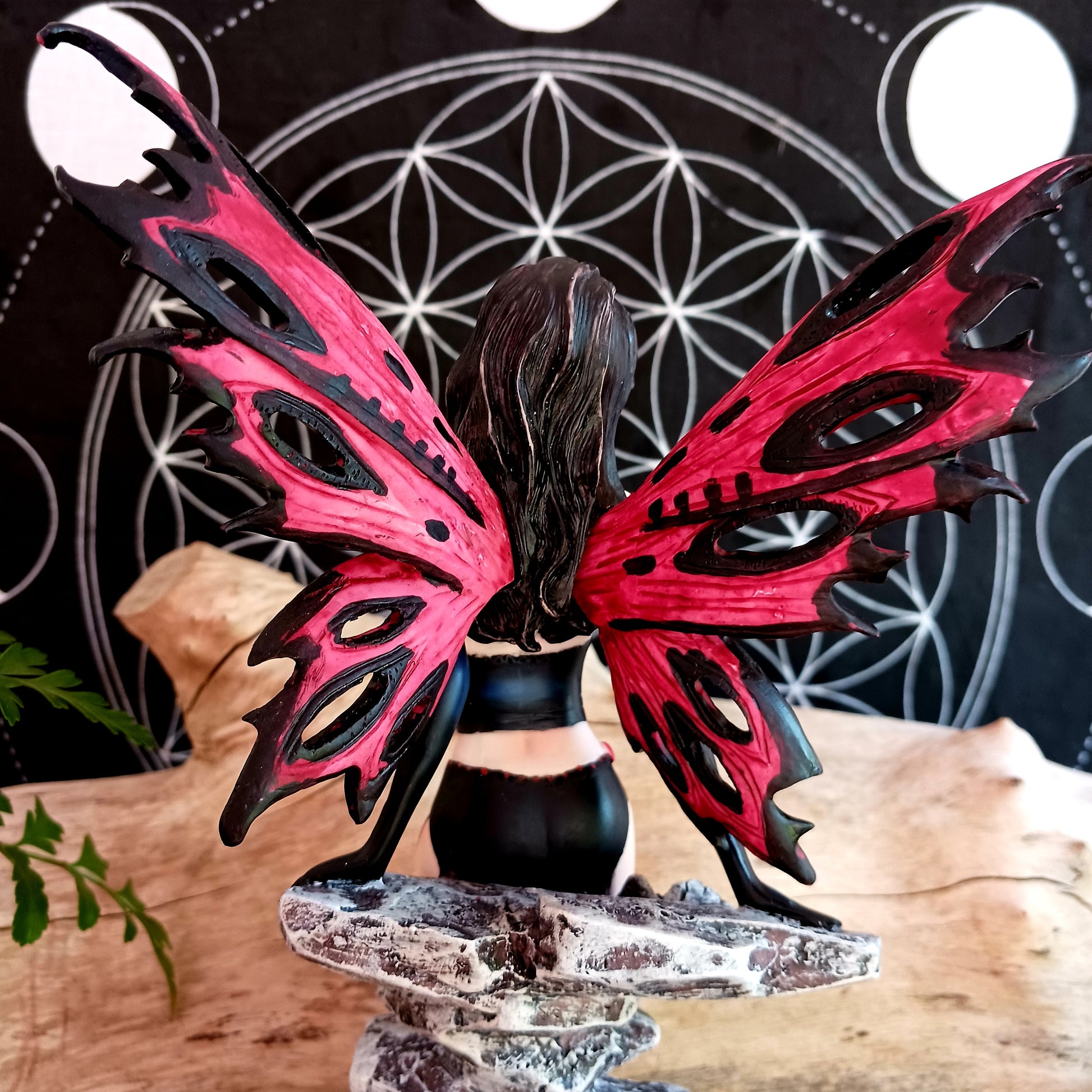 Scarlet | Seductive Dark Fairy Figurine