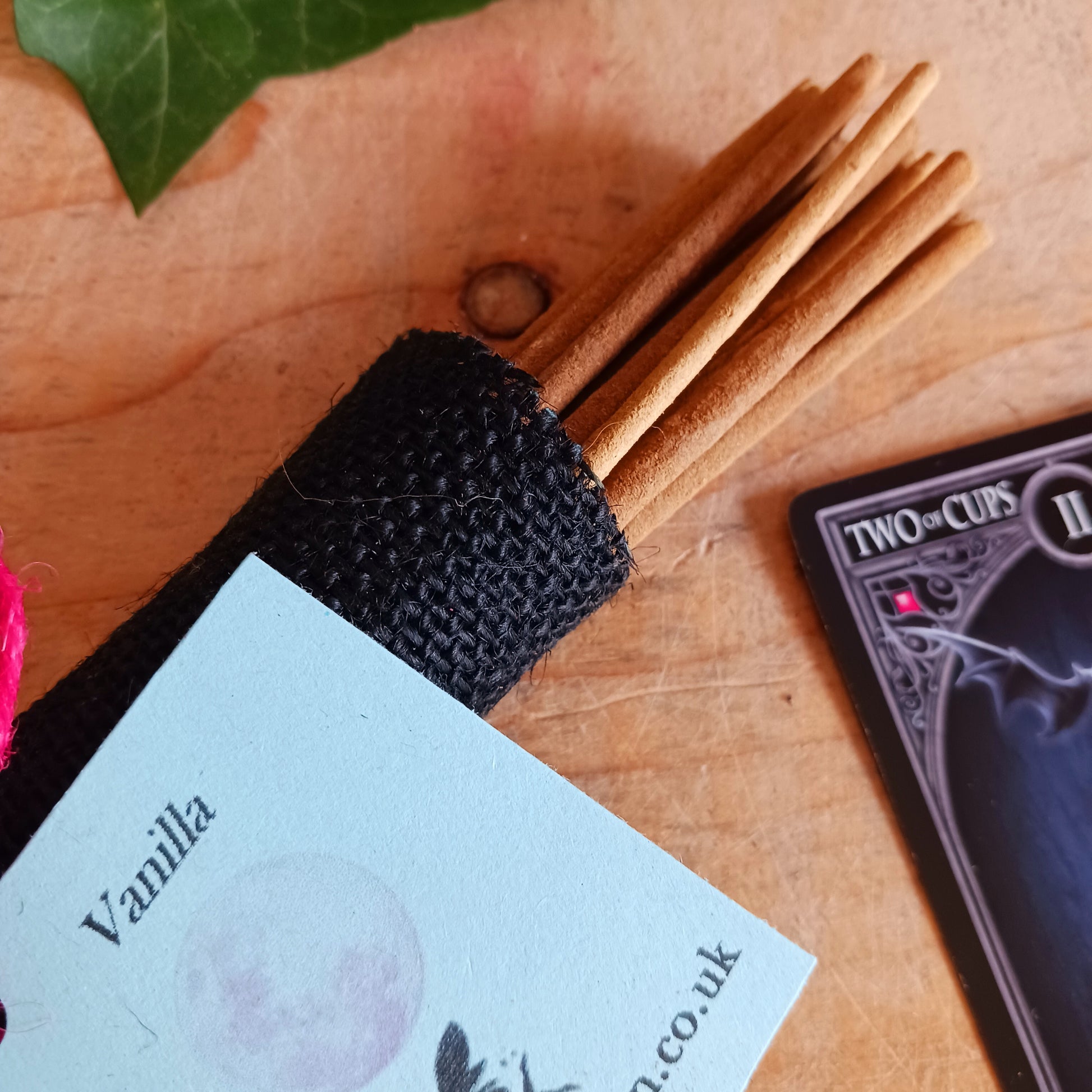 These Vanilla joss sticks are full of fragrance. &nbsp;Vanilla is very uplifting. Traditionally it is burned to attract love and increase sexual desire. It&nbsp;helps with memory, eliminates insomnia and tames anger. Use it to create the feeling of safety, security and an uplifting atmosphere.