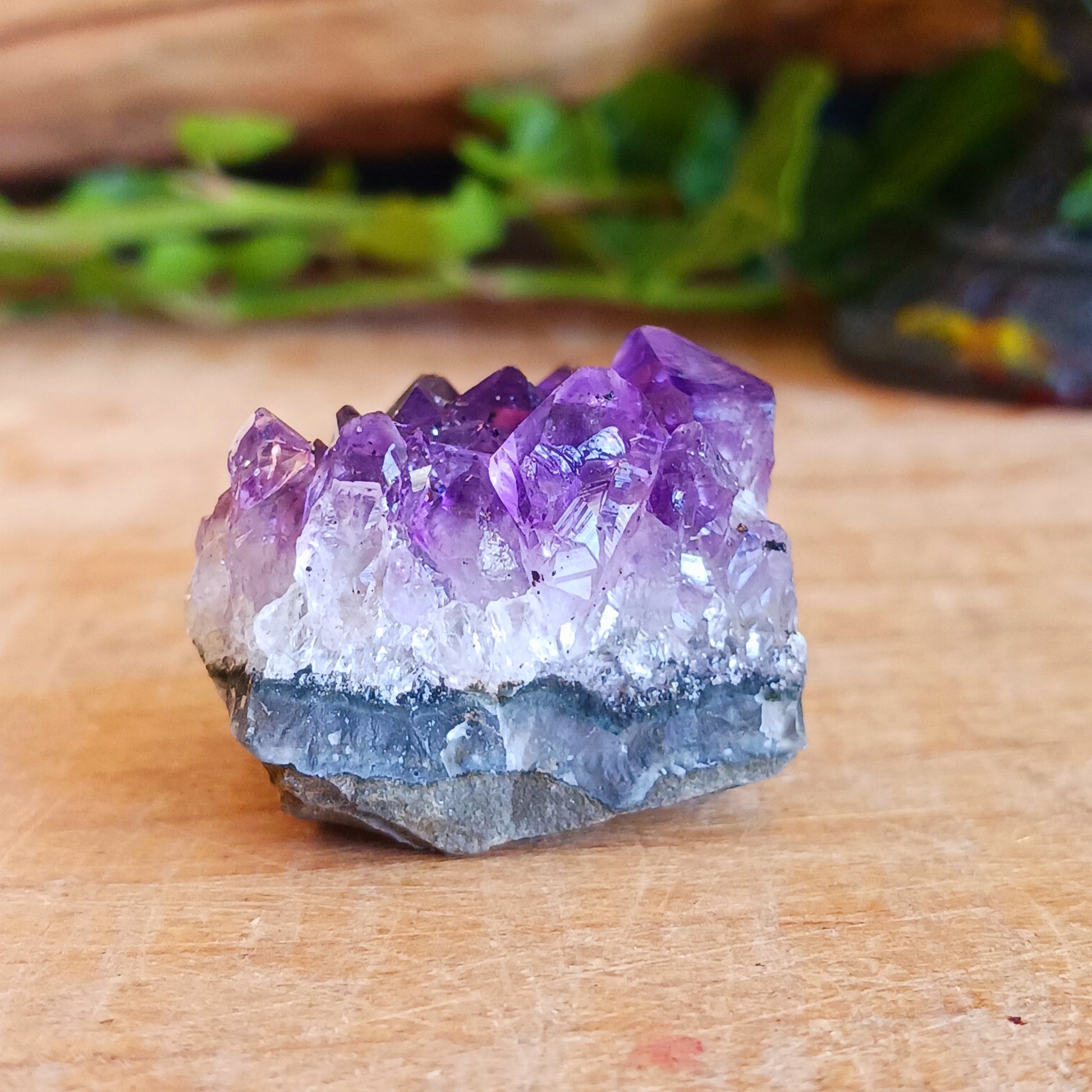 This amethyst crystal has the highest quality of the semi precious stones.