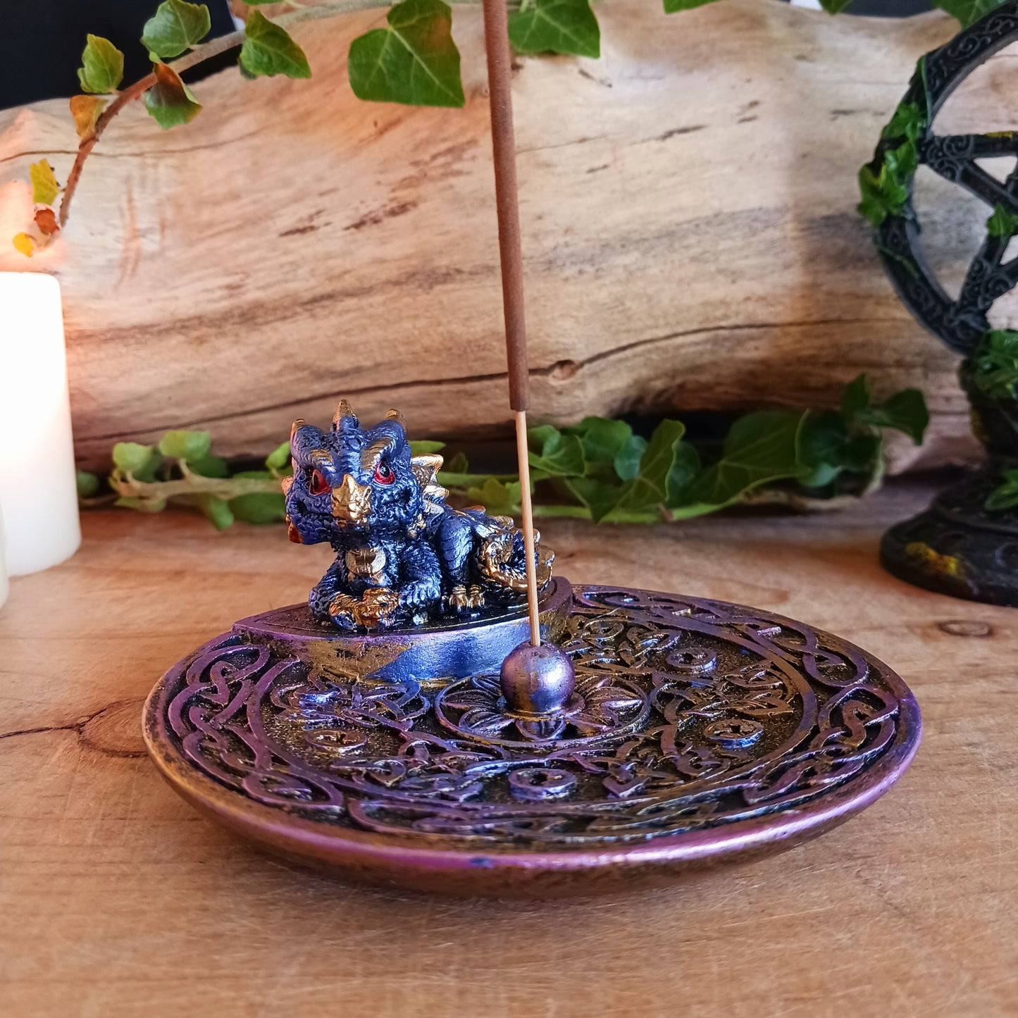 Embrace mystical vibes with this enchanting Celtic dish incense holder featuring a whimsical baby dragon. 