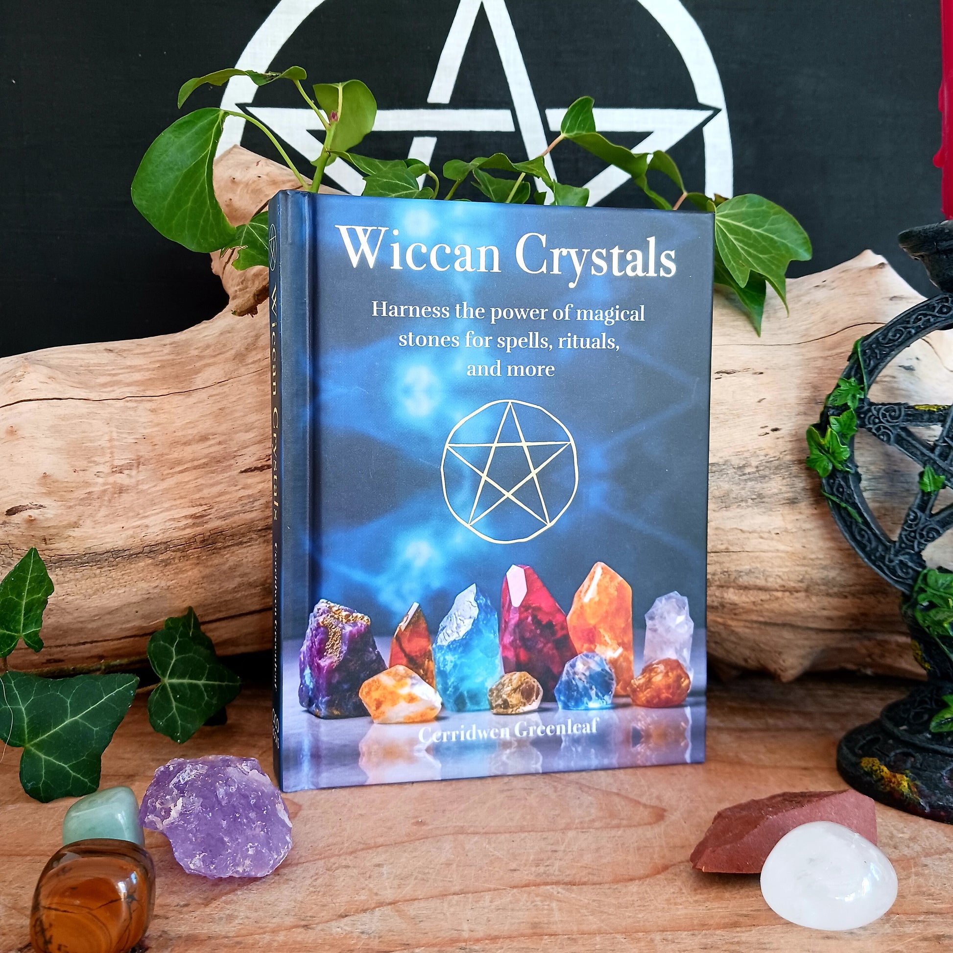 This fantastic guide, illustrated with photography and artworks, introduces you to this glittering, magical realm with simple spells and quick fixes to make the power of crystals work for you.