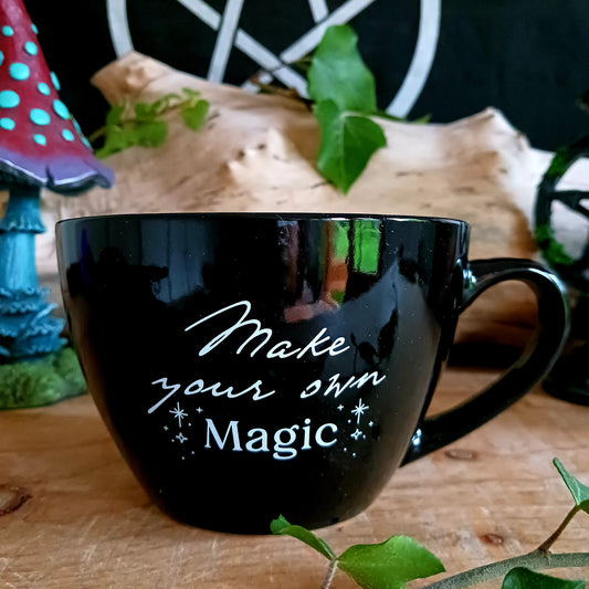 Make your own magic with every warm brew. This magical mug is sure to enchant with its vast starry sky design inside, and encouraging affirmation, making it the perfect piece to start off the day.