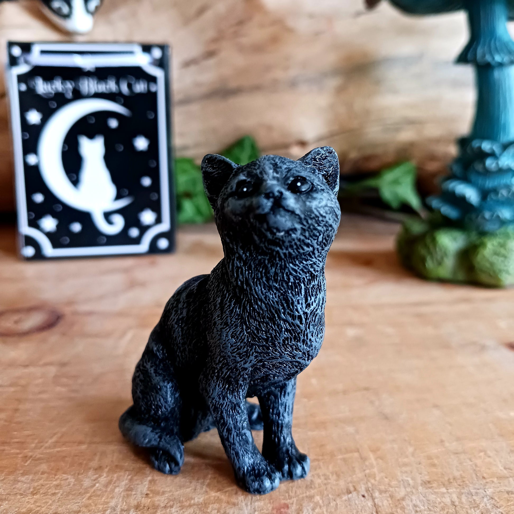 These adorable little Lucky Black Cats come in a mini gift bag. Perfect for giving to loved ones for luck, or to your cat loving friends. They also make cute ornaments for the home.  These cats are made of high quality resin that will last for years.