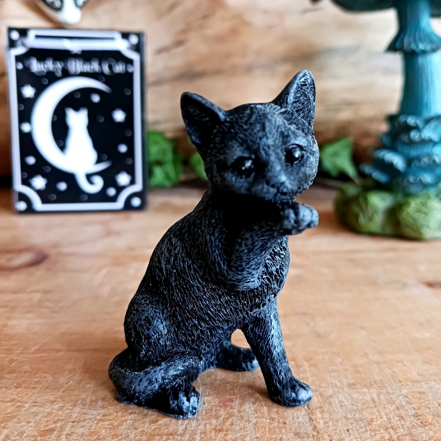 These adorable little Lucky Black Cats come in a mini gift bag.  Perfect for giving to loved ones for luck, or to your cat loving friends. They also make cute ornaments for the home. These cats are made of high quality resin that will last for years.