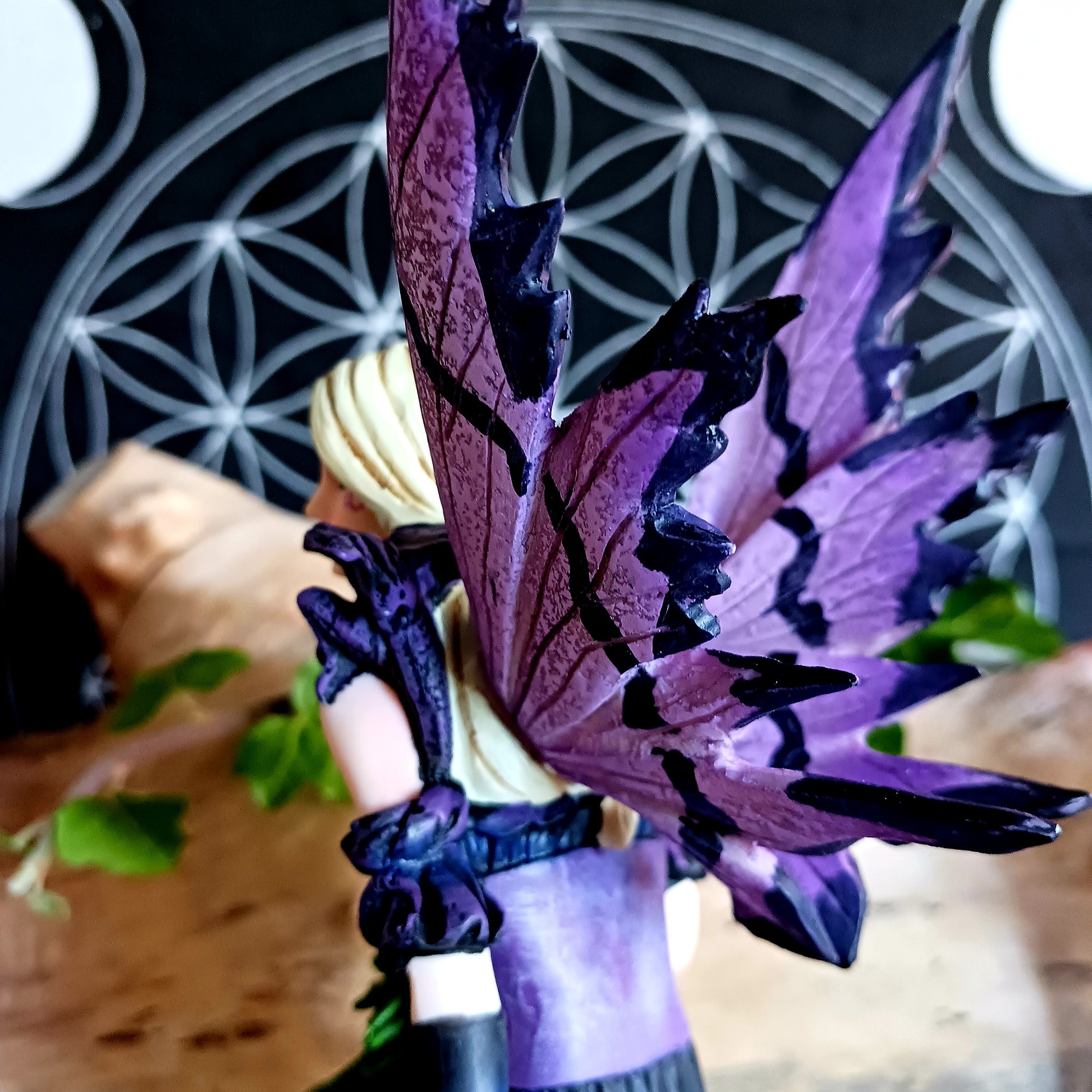 From alternative brand Nemesis Now, this enchanting Amethyst Fairy figurine is hand-painted in stunning detail, and cast in the finest resin.