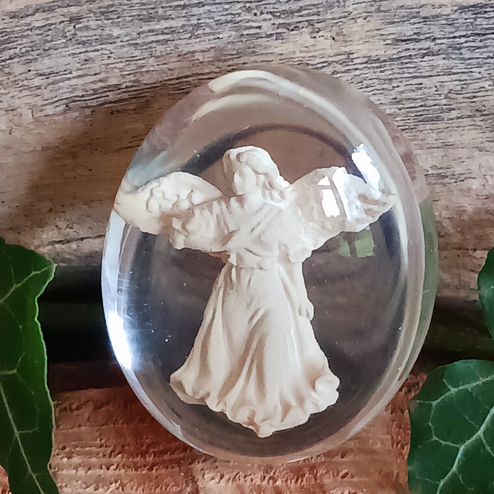 A perfect little gift to let someone know you are thinking of them. These little Angel Stones are contained in a protective see-through polymer resin making these pocket “worry stones” very robust and suitable for carrying in your pocket or purse.