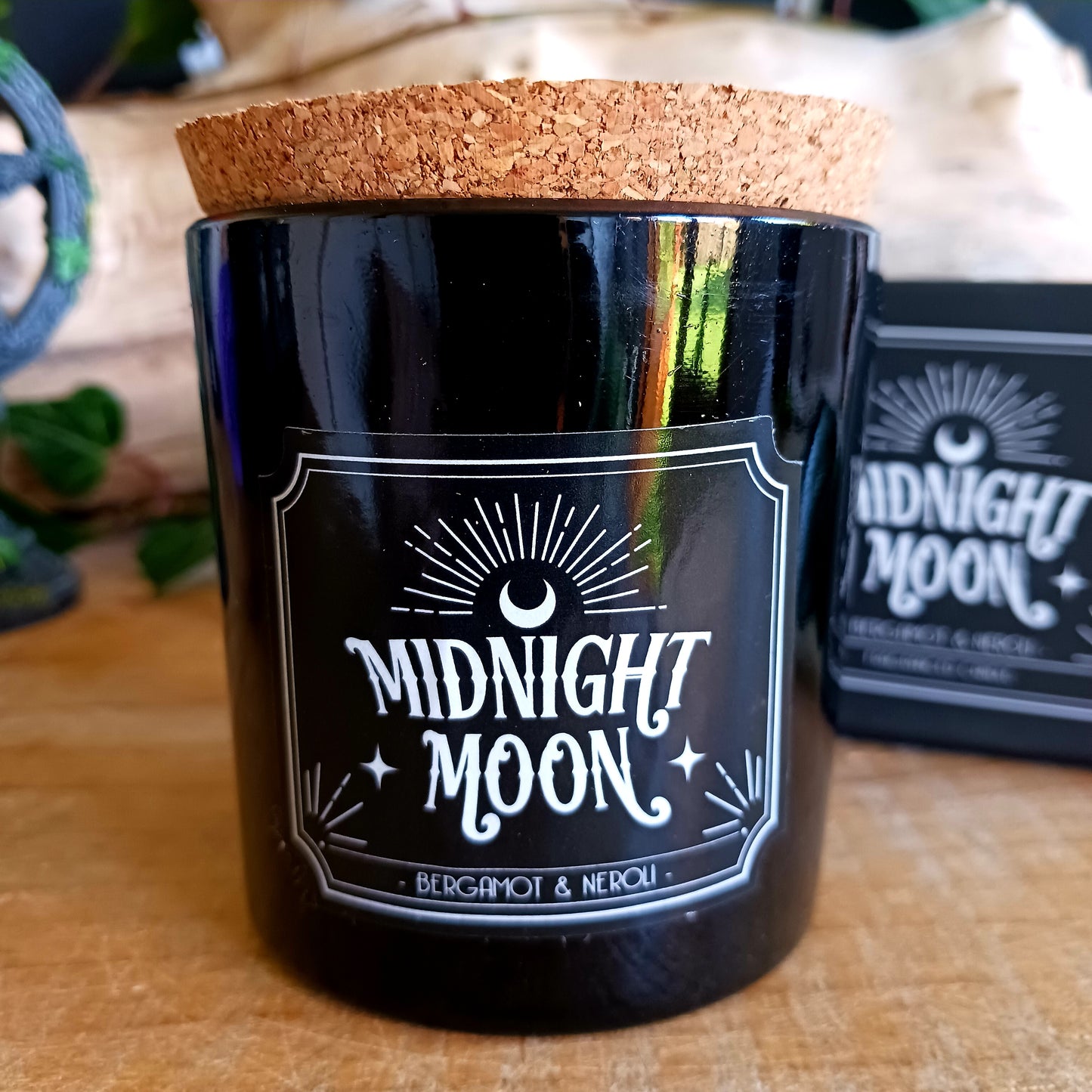 Add a little magic to your space with this bewitching ritual Midnight Moon candle. Featuring an enchanting scent of Bergamot & Neroli and a mystical cork lid, this candle is idea for use in any ritual, or to give as a thoughtful gift.