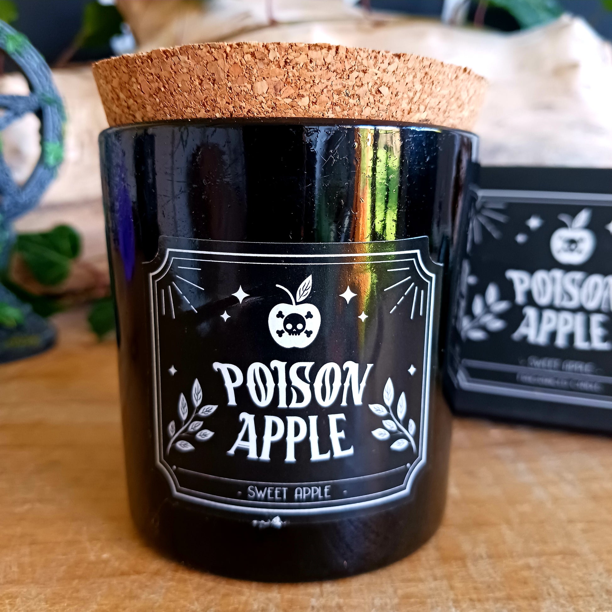 Add a little magic to your space with this bewitching ritual Poison Apple candle. Featuring an enchanting scent of Sweet Apple and a mystical cork lid, this candle is idea for use in any ritual, or to give as a thoughtful gift.