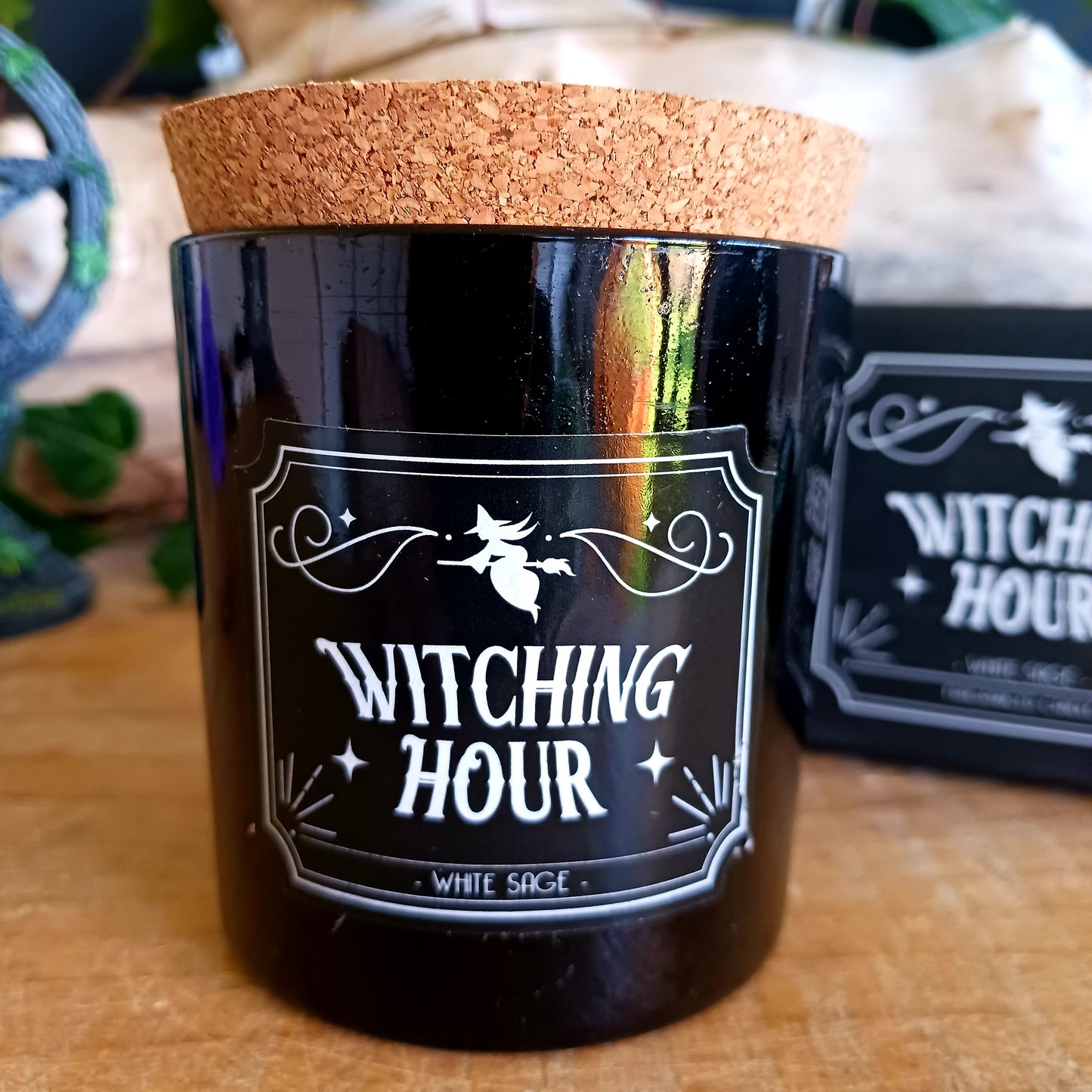 Add a little magic to your space with this bewitching ritual Witching Hour candle. Featuring an enchanting scent of White Sage and a mystical cork lid, this candle is idea for use in any ritual, or to give as a thoughtful gift.