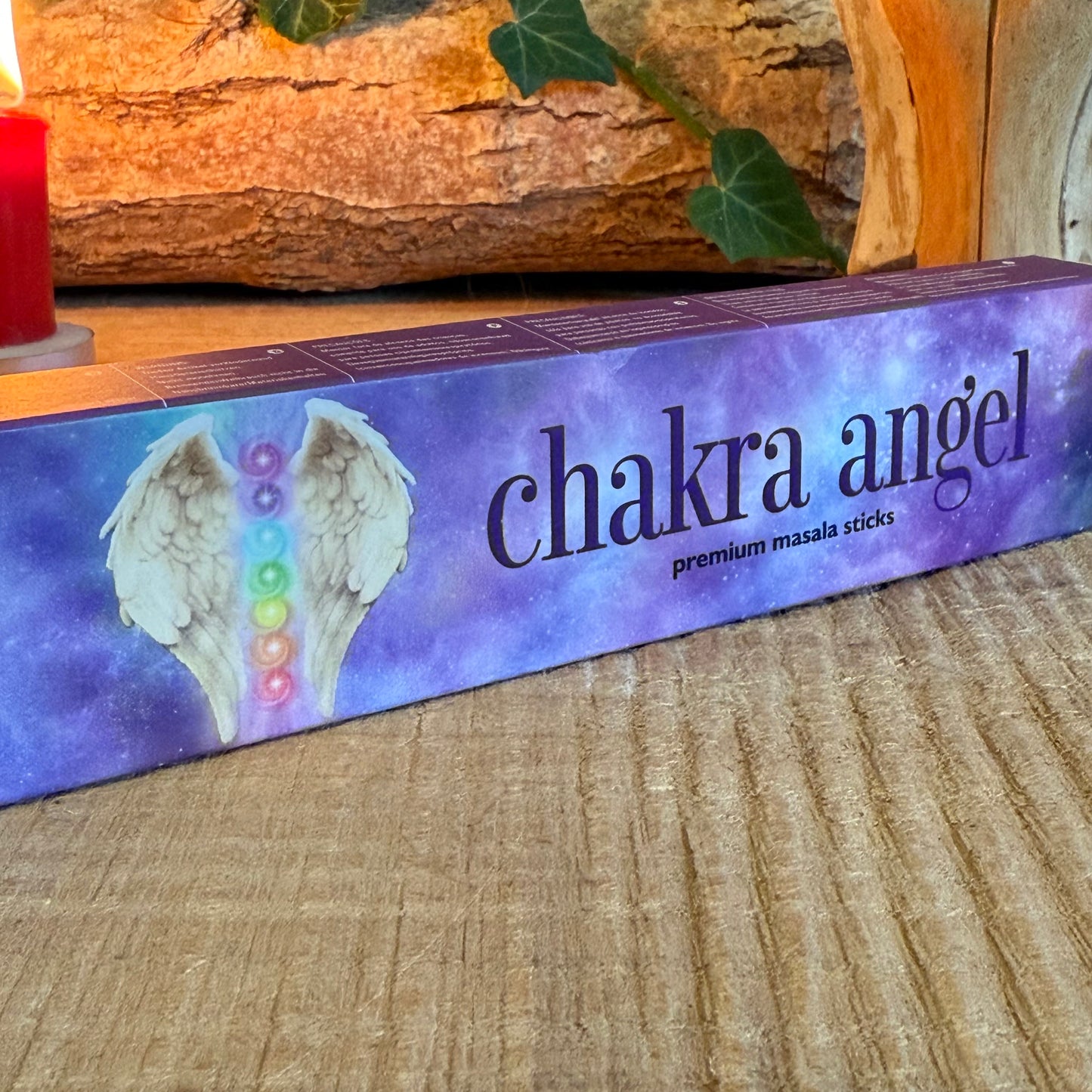 Awaken higher awareness and restore energetic balance with Green Tree Chakra Angel Hand Rolled Natural Incense Sticks, available at buddhamoon.co.uk. Each stick is handcrafted in India using traditional masala techniques to harmonise the Crown Chakra (Sahasrara)—the seventh chakra at the crown of the head, associated with wisdom, connection, and enlightenment.