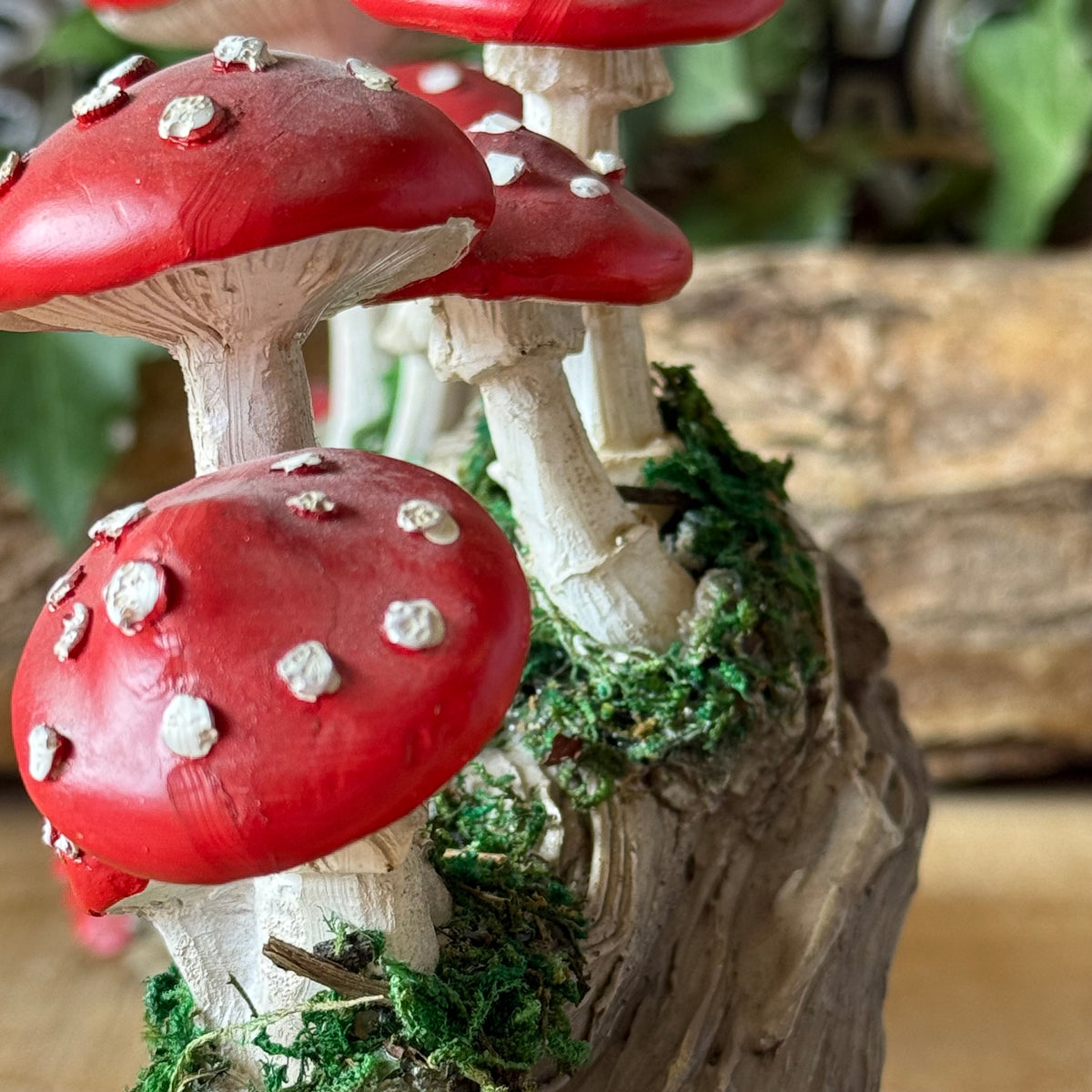 Nemesis Now Toadstool Trunk 15.2cm hand-painted resin mushroom sculpture with woodland detailing. Perfect for fairy collections and enchanted decor.