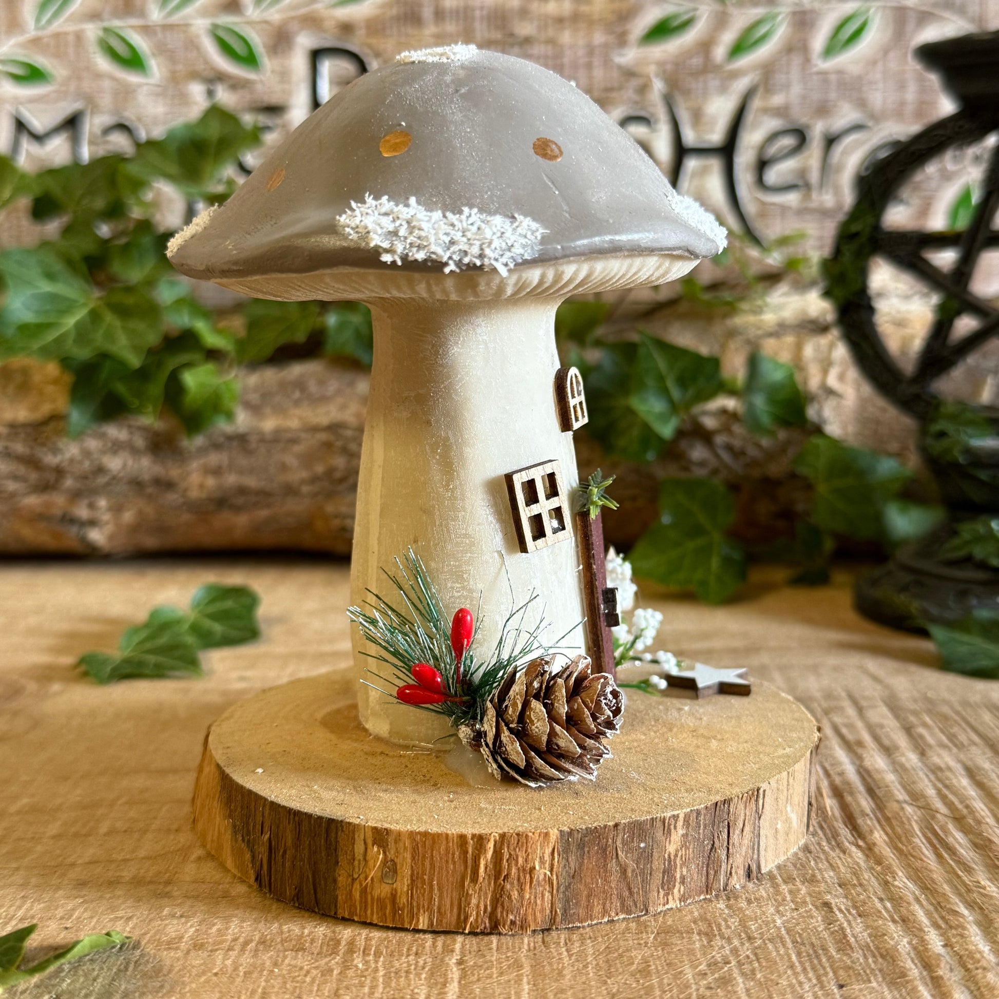 Bring a sprinkle of festive woodland magic into your home with our Folk Art Xmas Mushroom Toadstool (Medium). Hand painted in joyful Christmas colours, each toadstool is adorned with delicate folk art patterns inspired by the warmth and wonder of winter forests.