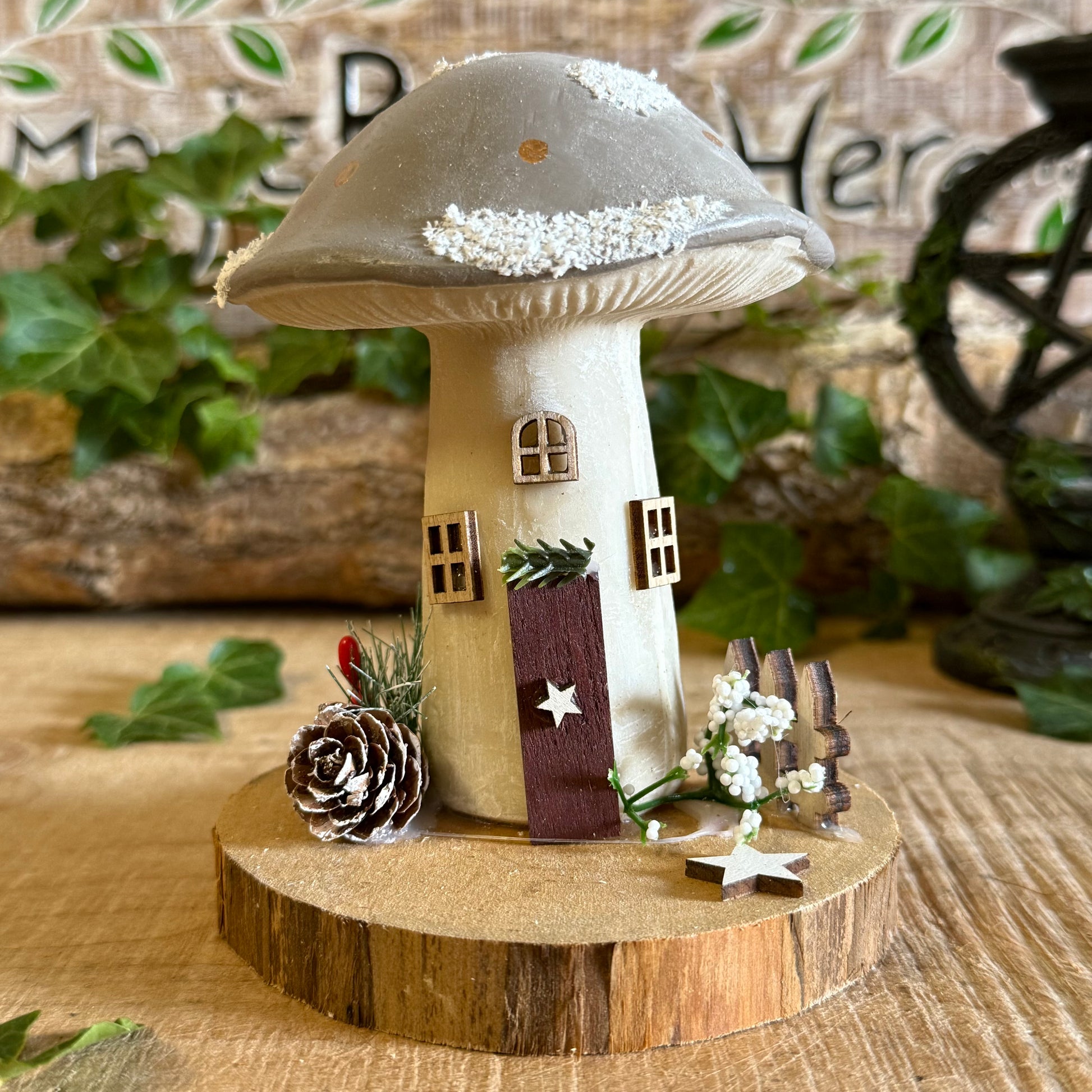 Bring a sprinkle of festive woodland magic into your home with our Folk Art Xmas Mushroom Toadstool (Medium). Hand painted in joyful Christmas colours, each toadstool is adorned with delicate folk art patterns inspired by the warmth and wonder of winter forests.