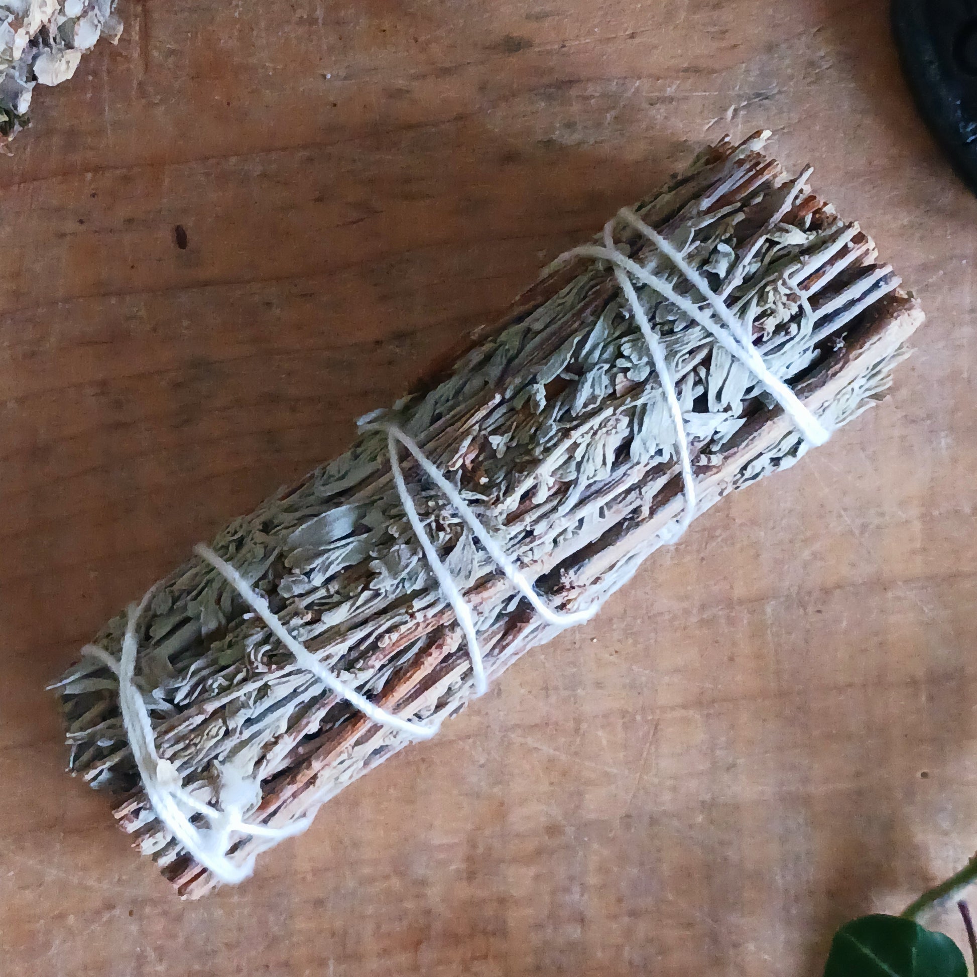 Bring balance, clarity, and positive energy into your space with our Blue Sage Smudge Stick (10cm). Traditionally used in cleansing rituals, Blue Sage—often referred to as Grandmother Sage—has long been valued for its ability to purify environments and promote calm, peaceful energy.