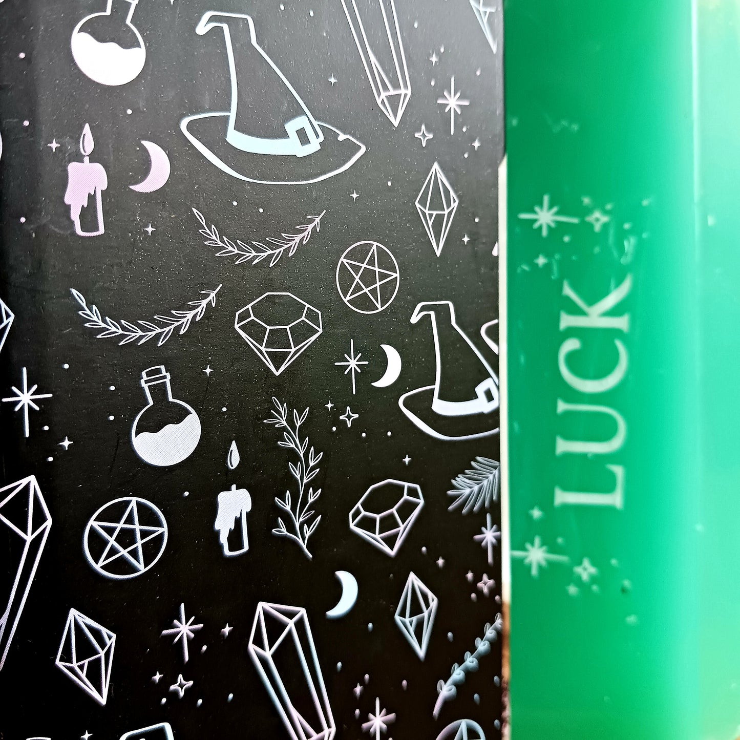 Invite prosperity, positive energy, and spiritual abundance into your space with the Luck Crystal Candle with Hidden Aventurine. Beautifully shaped like a vibrant green crystal tower, this unique candle is designed to inspire intention setting, manifestation, and mindful rituals.