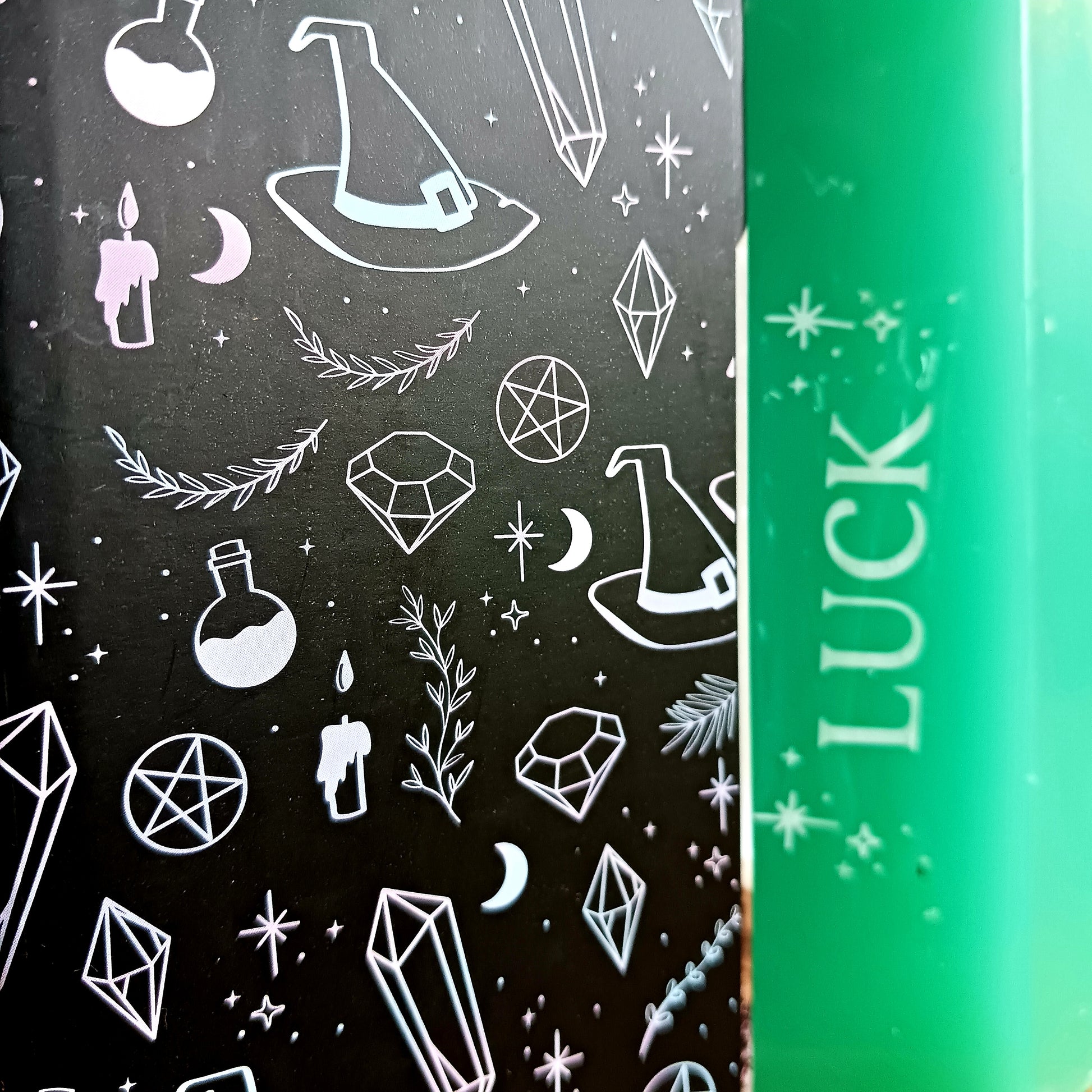 Invite prosperity, positive energy, and spiritual abundance into your space with the Luck Crystal Candle with Hidden Aventurine. Beautifully shaped like a vibrant green crystal tower, this unique candle is designed to inspire intention setting, manifestation, and mindful rituals.