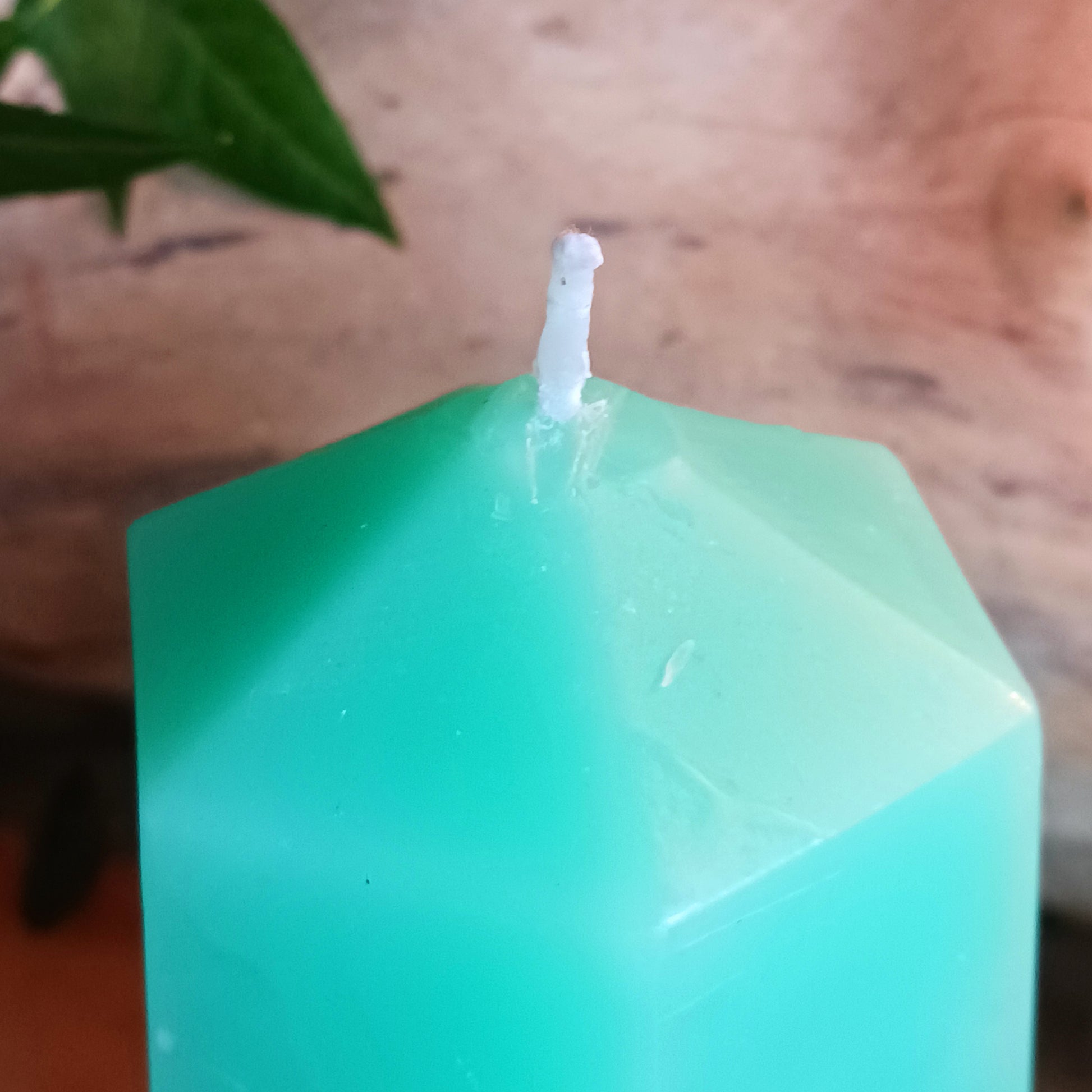 Invite prosperity, positive energy, and spiritual abundance into your space with the Luck Crystal Candle with Hidden Aventurine. Beautifully shaped like a vibrant green crystal tower, this unique candle is designed to inspire intention setting, manifestation, and mindful rituals.