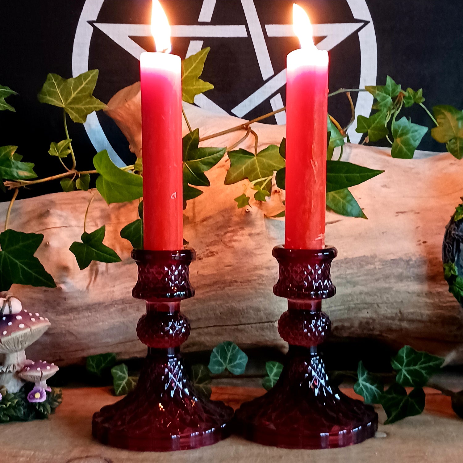 Add bold elegance to your table décor with the Vintage Dinner Candle Holder in Vampire Red. Crafted from high-quality glass, this striking taper candle holder features a deep, dramatic red hue that instantly enhances any setting with warmth, romance, and sophistication.