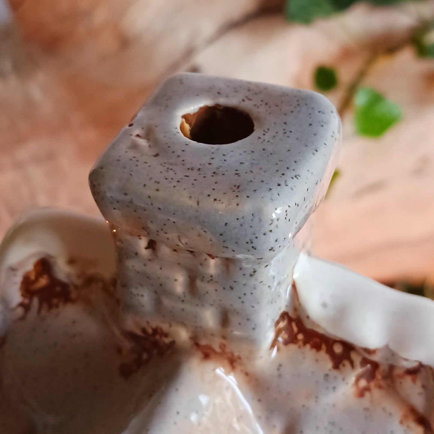 Bring the warmth and magic of Christmas into your home with this handcrafted Christmas Wreath House Tealight Holder from the Village Pottery collection. Made from high-quality ceramic and decorated with a classic wreath and rustic detailing, this piece evokes the charm of a snowy winter’s evening.