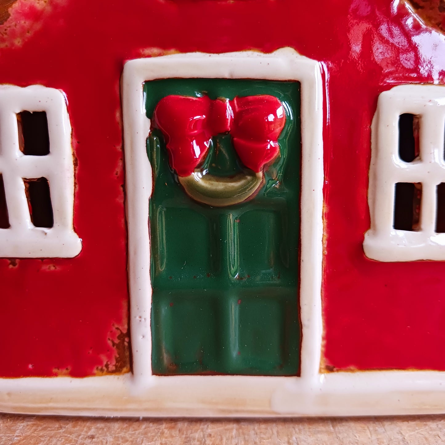 Bring timeless festive charm to your home with this hand-crafted Christmas Traditional House Tealight Holder from The Village Pottery. Carefully shaped in ceramic and finished with rustic detailing, it captures the magic of a snow-covered village scene. 