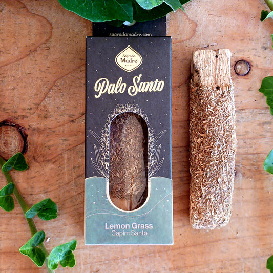 Sagrada Madre Palo Santo Sticks are a unique natural product, handcrafted in Argentina using sustainably sourced Palo Santo wood from Peru. These artisanal sticks are wrapped with carefully selected herbs and flowers, offering a deeply aromatic and purifying experience.