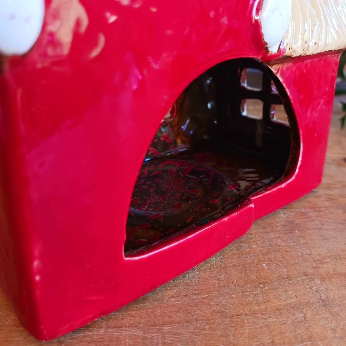 Fill your home with the warmth and wonder of the season with the Village Pottery Christmas Round Window House Tealight Holder, a beautifully handcrafted ceramic creation glowing with festive spirit. Measuring 14.5 x 13.5 x 8.5 cm, this charming house captures the cosy magic of a winter’s night, where light glows softly through the rounded windows like starlight in the snow.