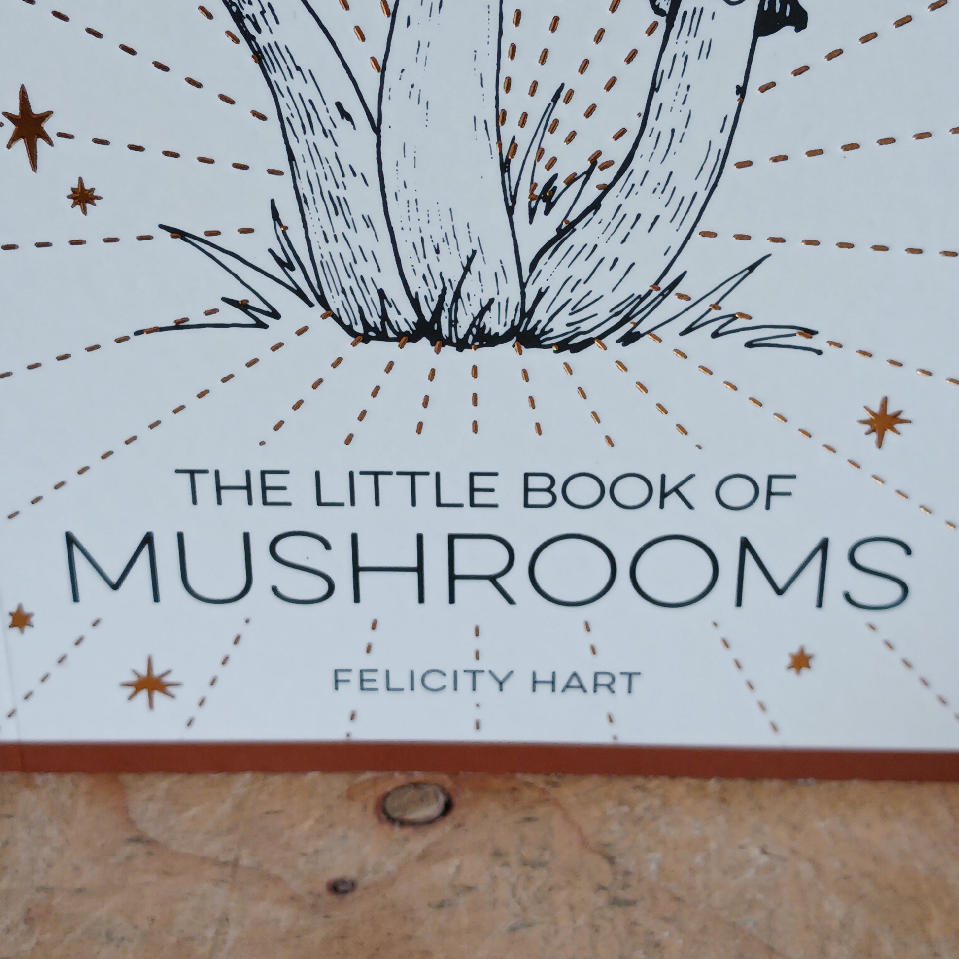 Dive into the fascinating world of mushrooms with this beautifully illustrated pocket guide. For thousands of years, fungi have captivated human imagination—serving as food, medicine, and myth.