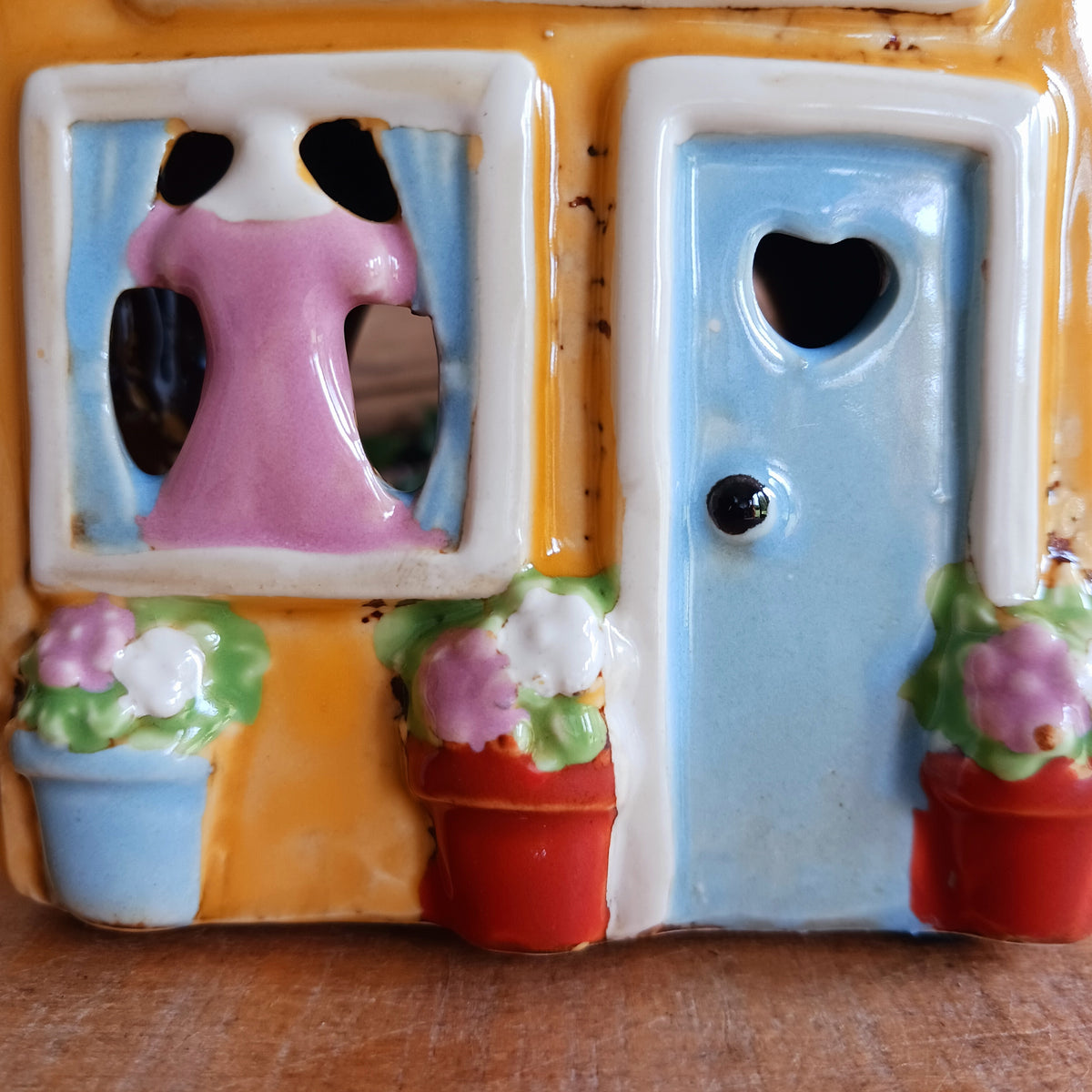 Village Pottery Boutique Tealight