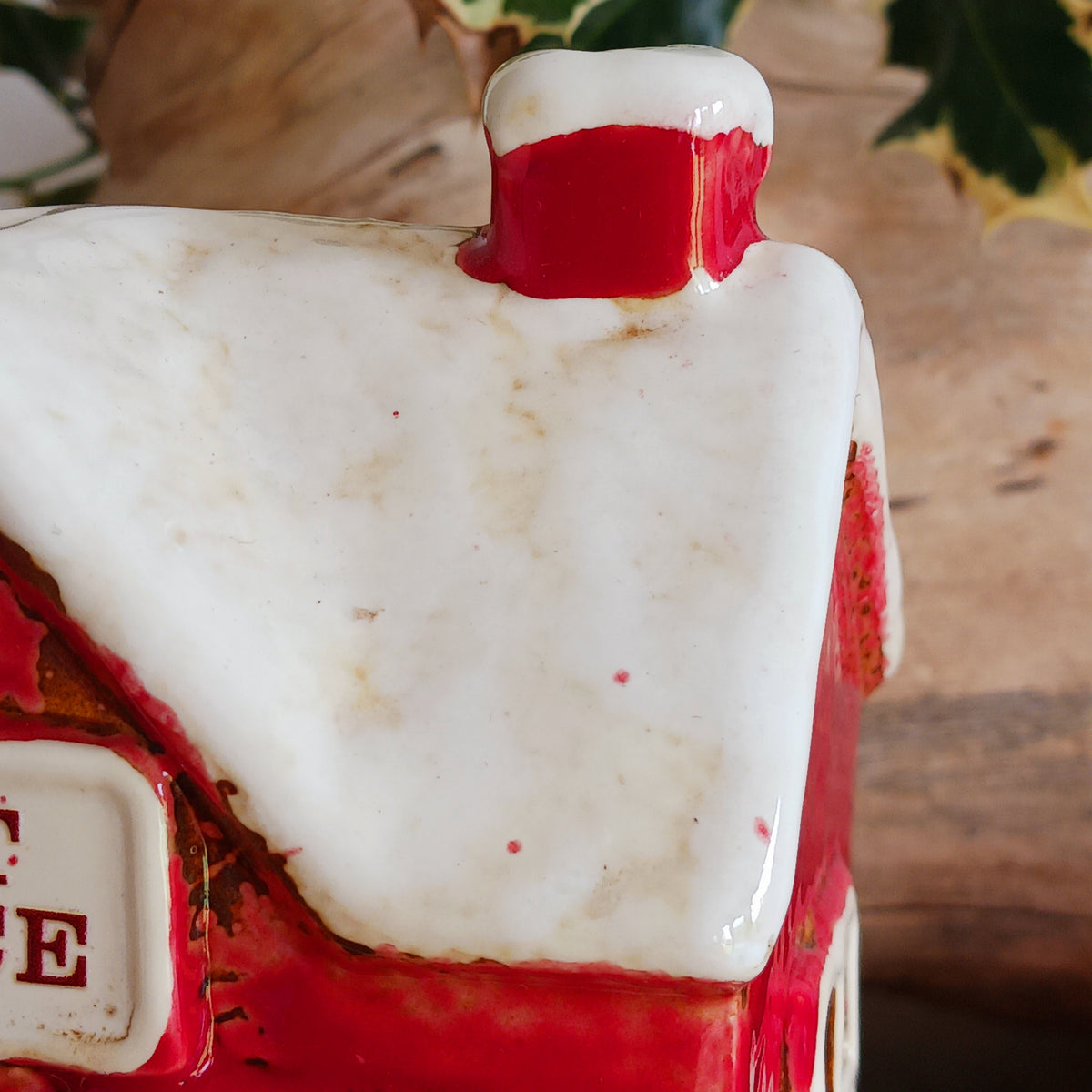 Create a cosy Christmas village scene with this charming Village Pottery Christmas Post Office Tealight Holder. Beautifully detailed as a traditional snowy village post office, it features a snow-covered roof, a post box and a delightful robin decoration for a wonderfully festive look.