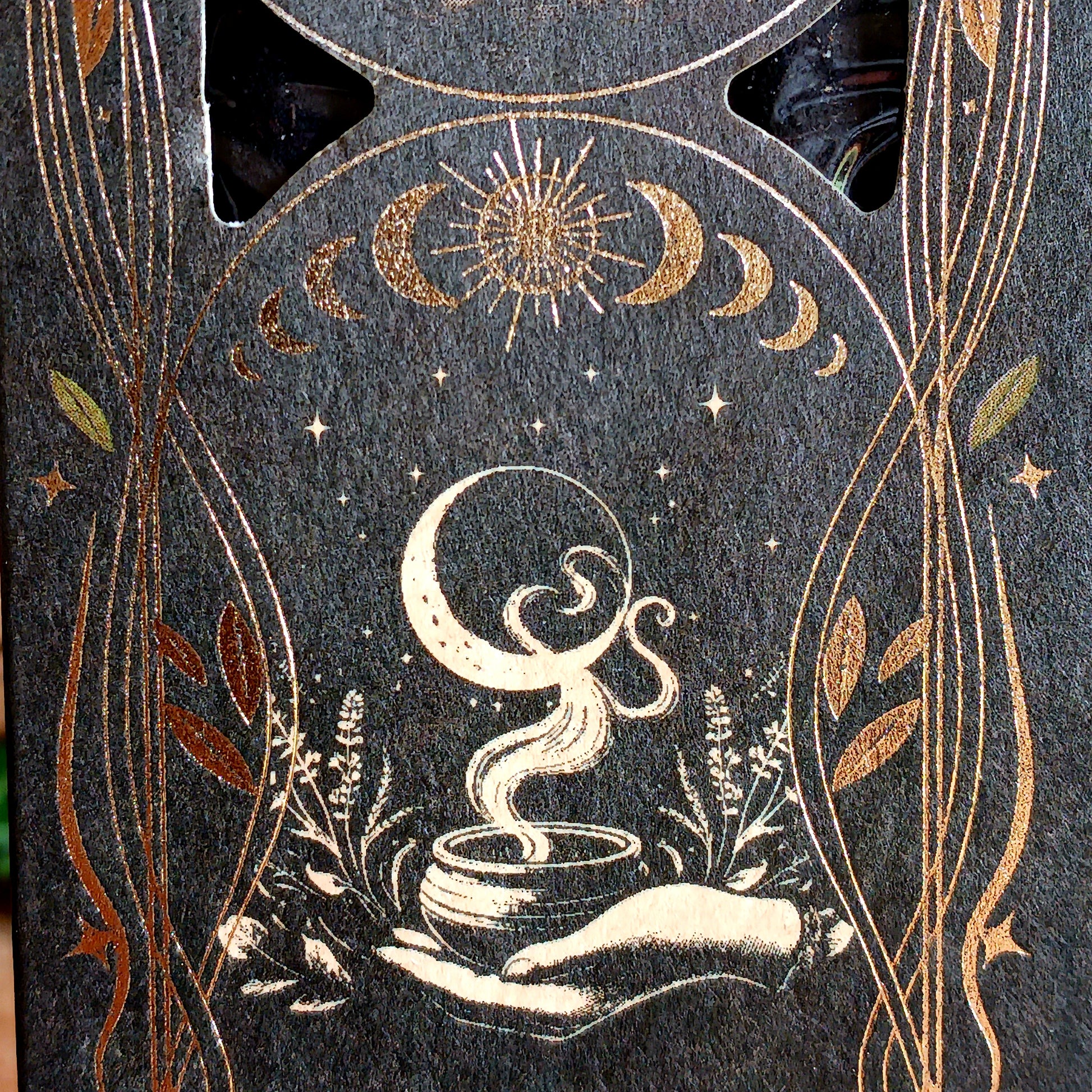 Perfect for energy cleansing rituals, this incense is designed to clear stagnant or negative energy from your body and surroundings. Light a stick and gently move it through the air while focusing on intention and visualizing the smoke restoring balance and harmony. Complete your ritual with a moment of gratitude.